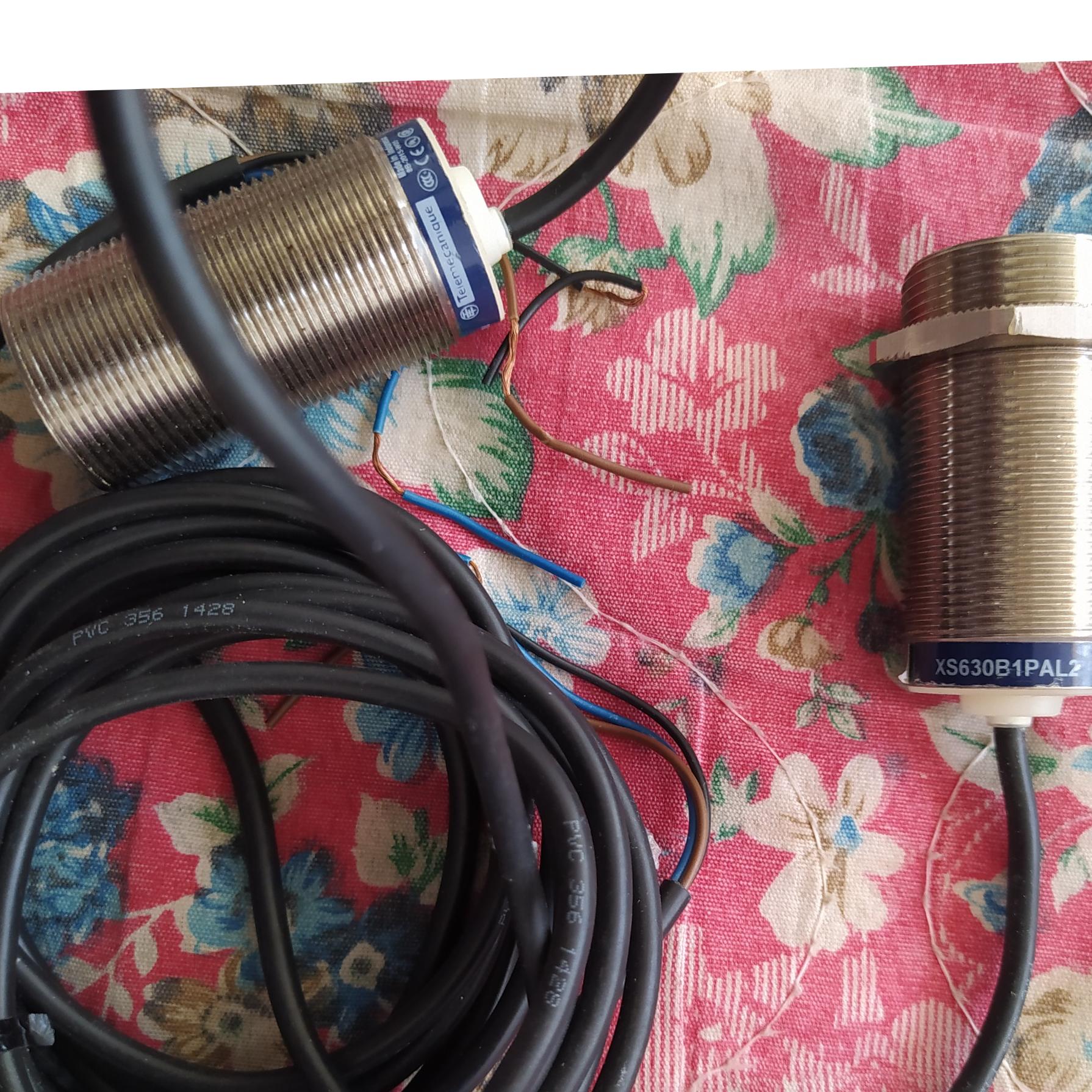 سنسور القایی تله مکانیک سه سیمه xs630b1paL2