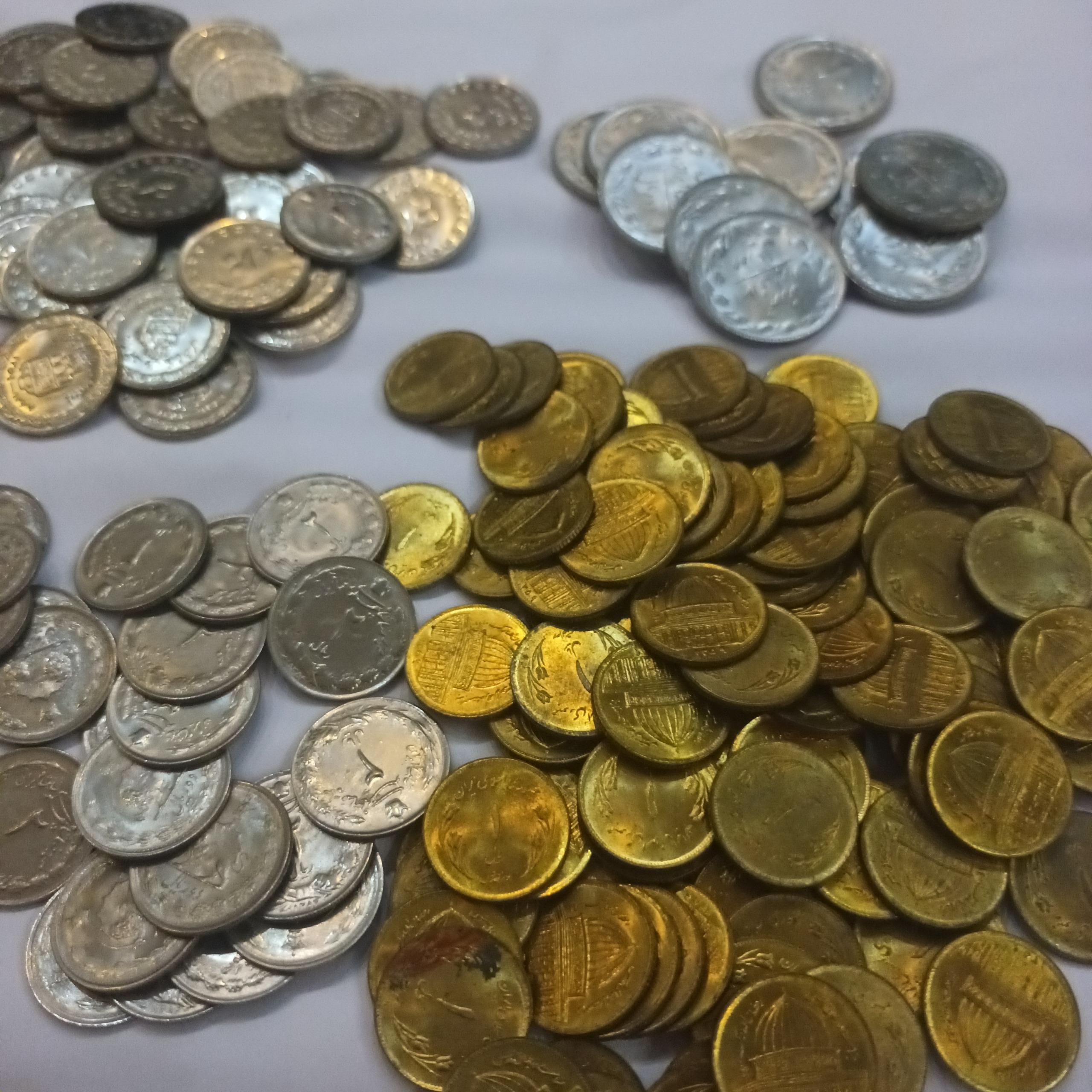 200 عدد سکه شاهی و جمهوری