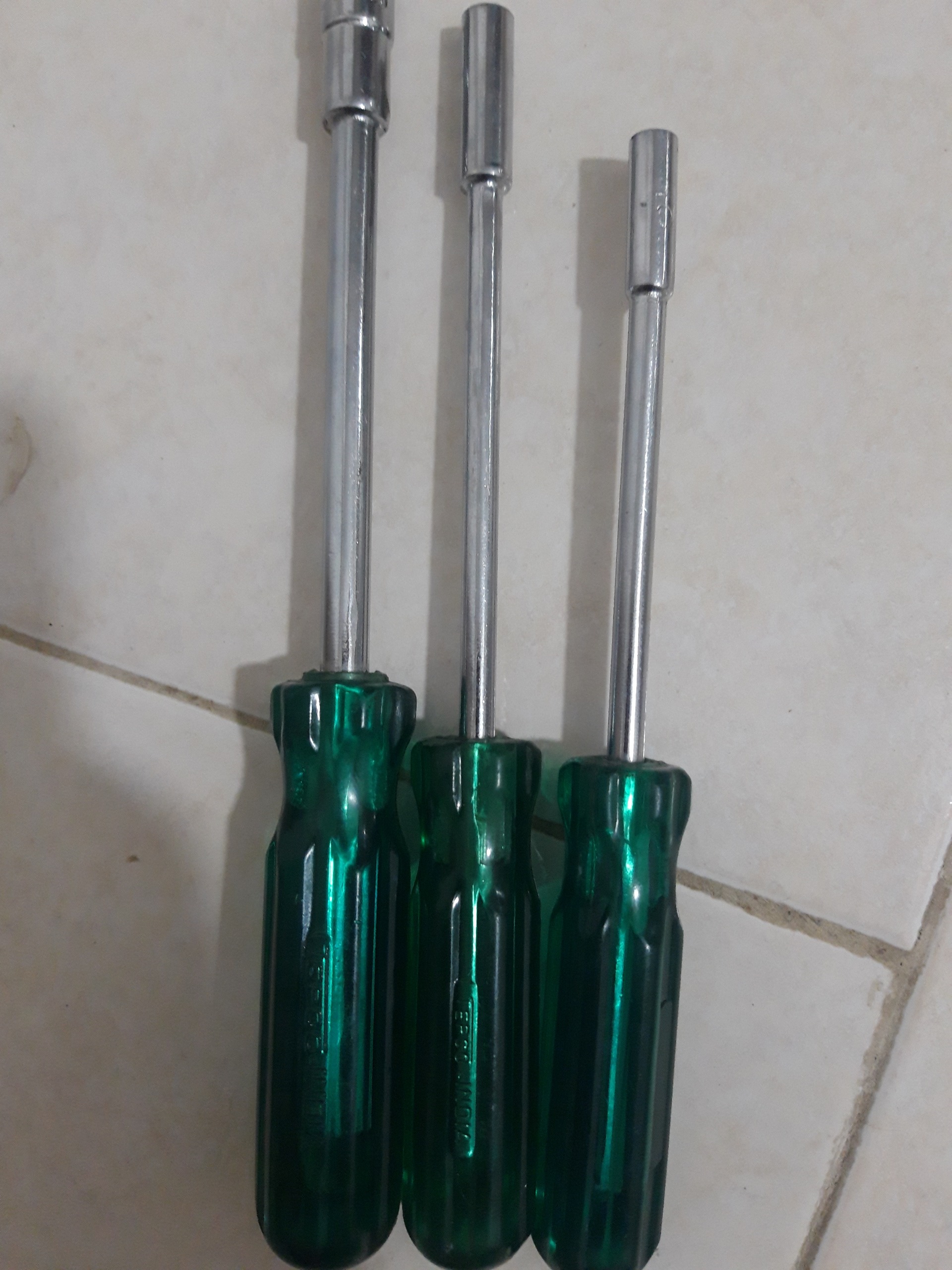 پیچ گوشتی بکسی