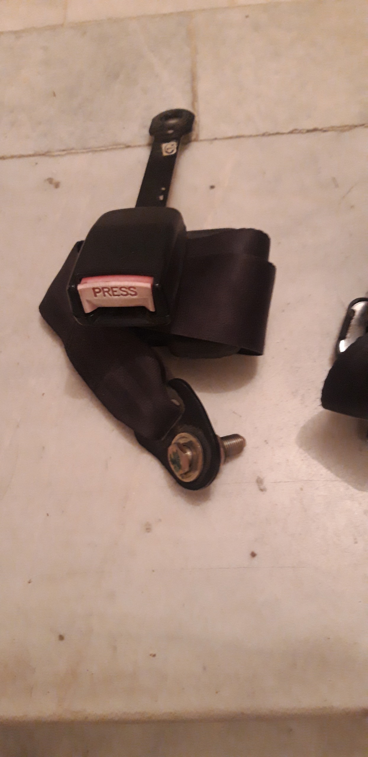 کمربند ایمنی پیکان وانت