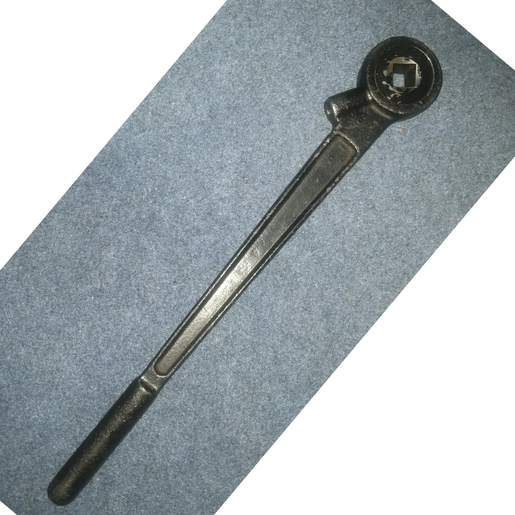 آچار جغجغه کامیون قدیمی کاربری