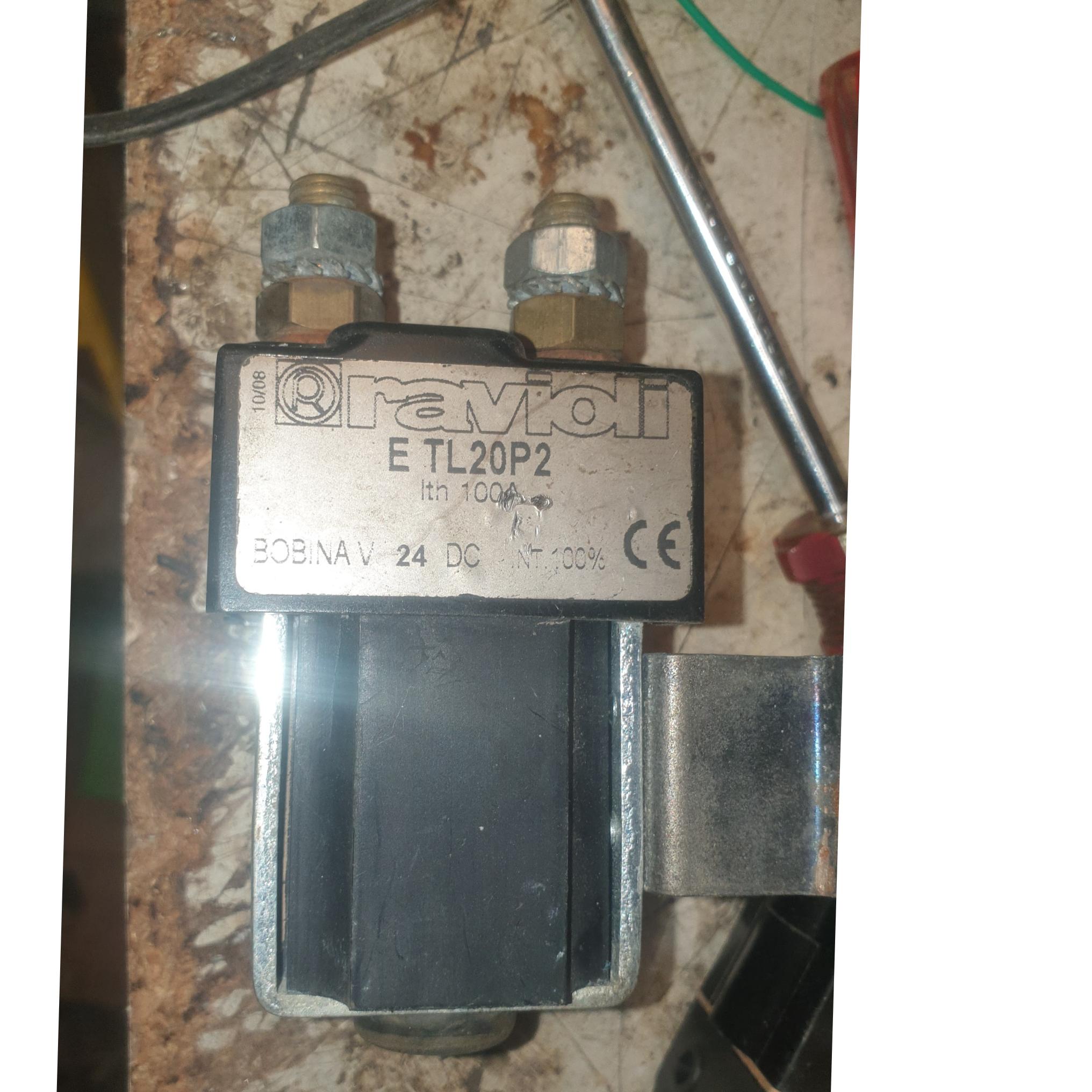 کنتاکتور 24ولت Dc