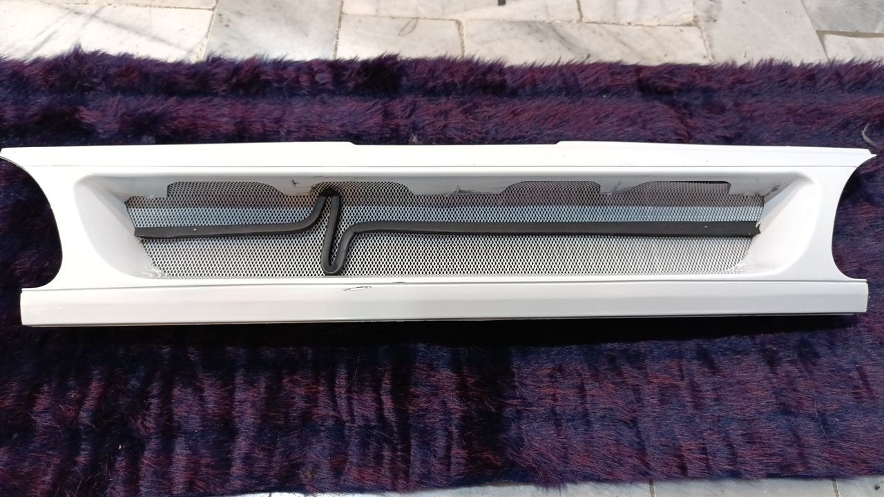 جلو پنجره پراید مدل ضربان طبق عکس