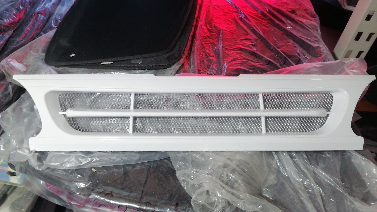 جلو پنجره پراید مدل تک خط سفید با توری