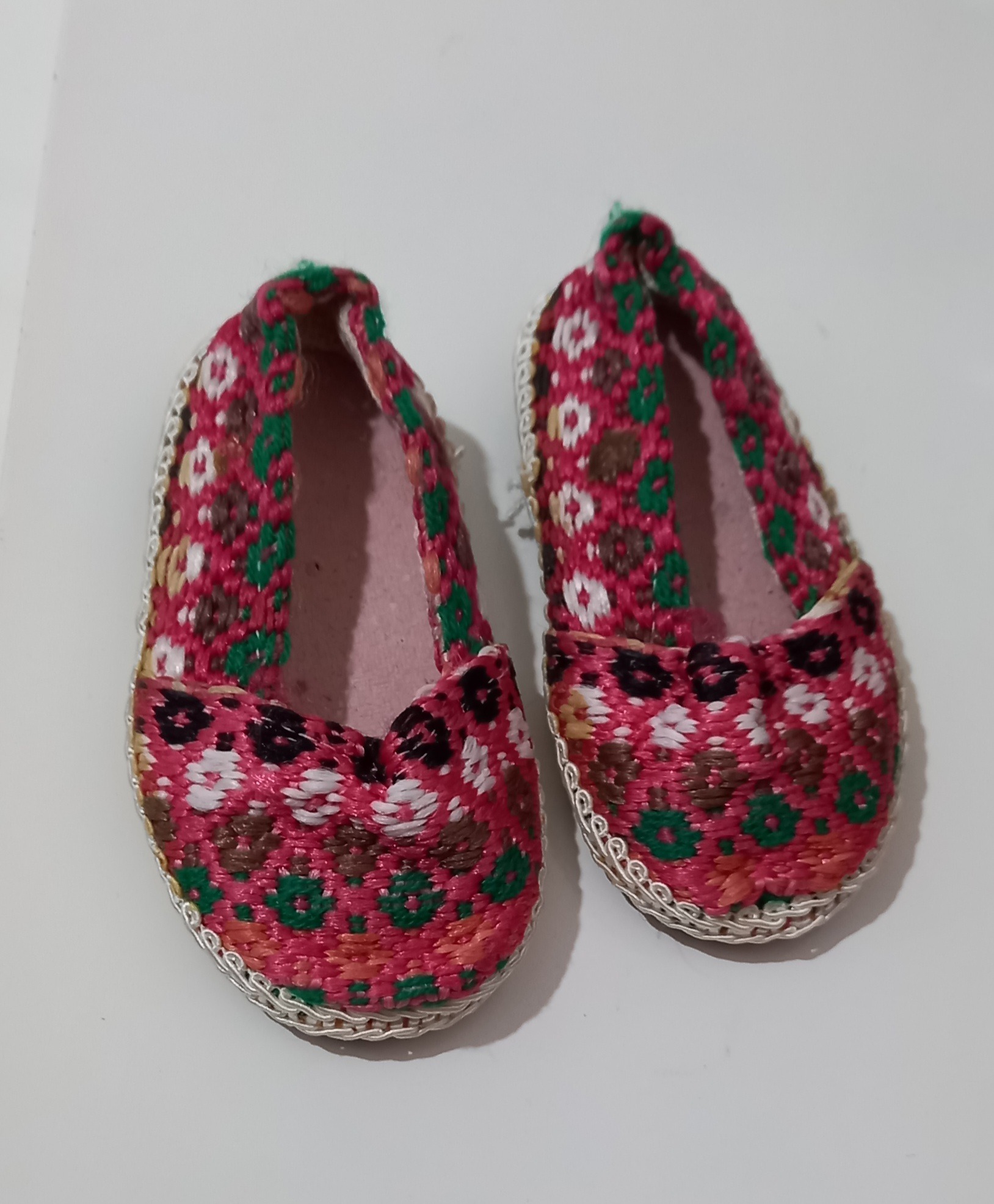 کفش سنتی بسیار شیک دخترانه