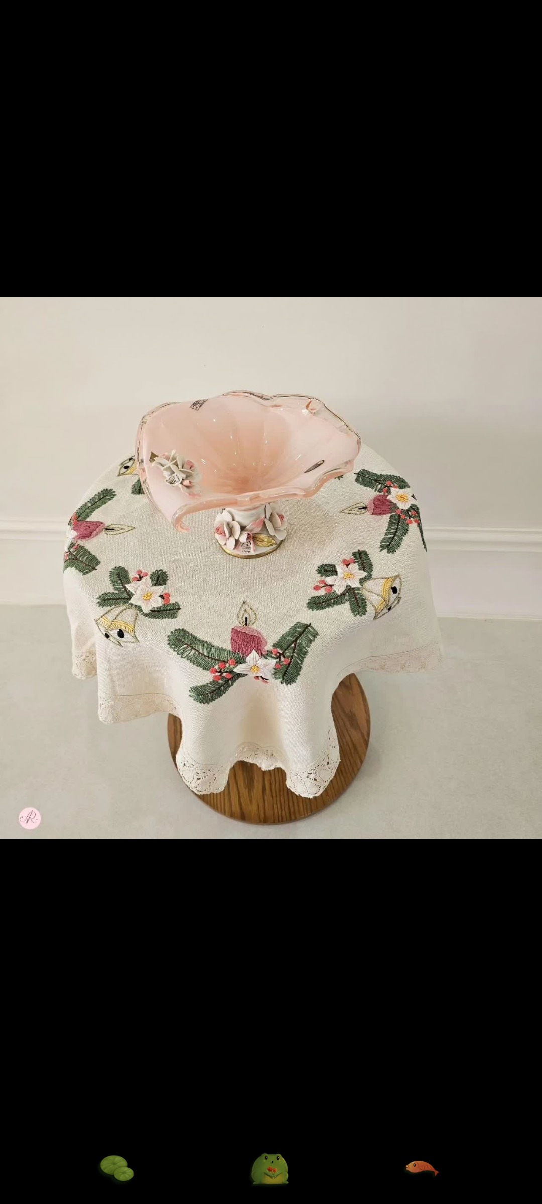 رومیزی وارداتی گلدوزی