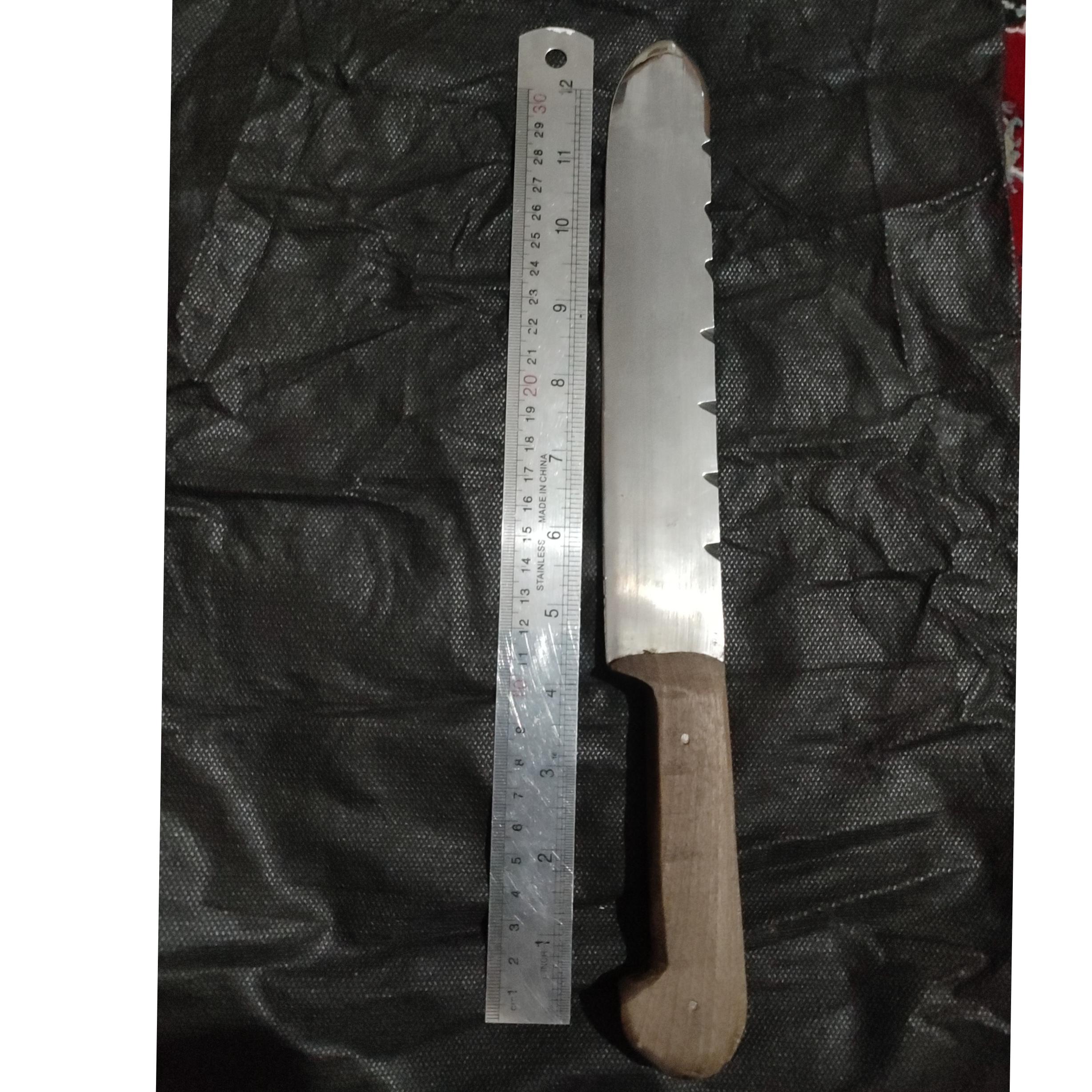 چاقو شکاری از جنس فولاد