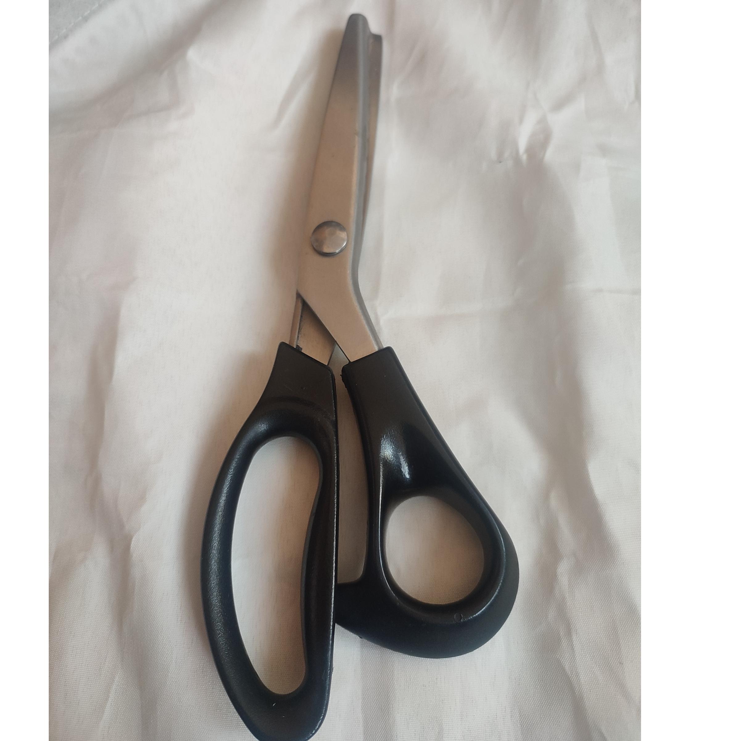 قیچی دالبر در حد نو