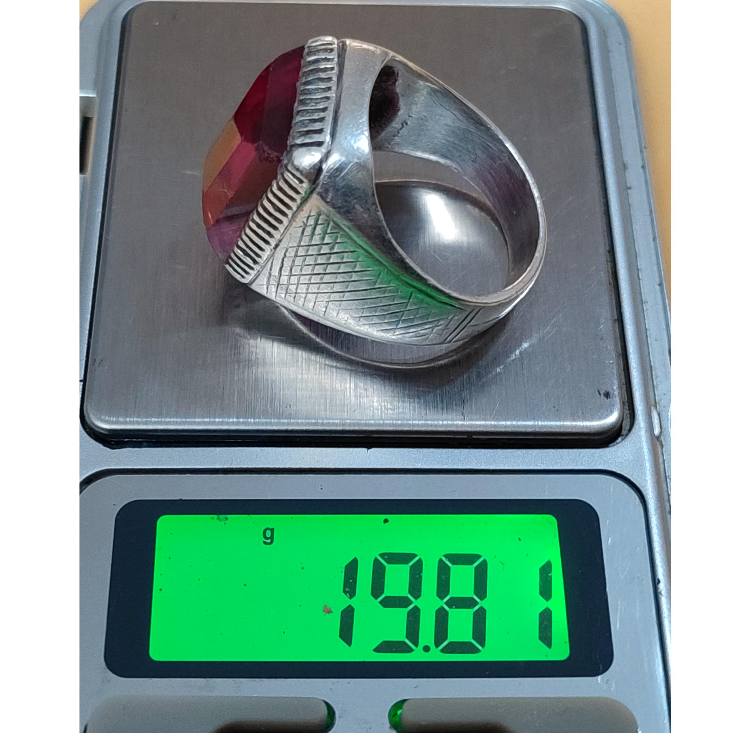 انگشتر نقره مردانه با سنگ یاقوت