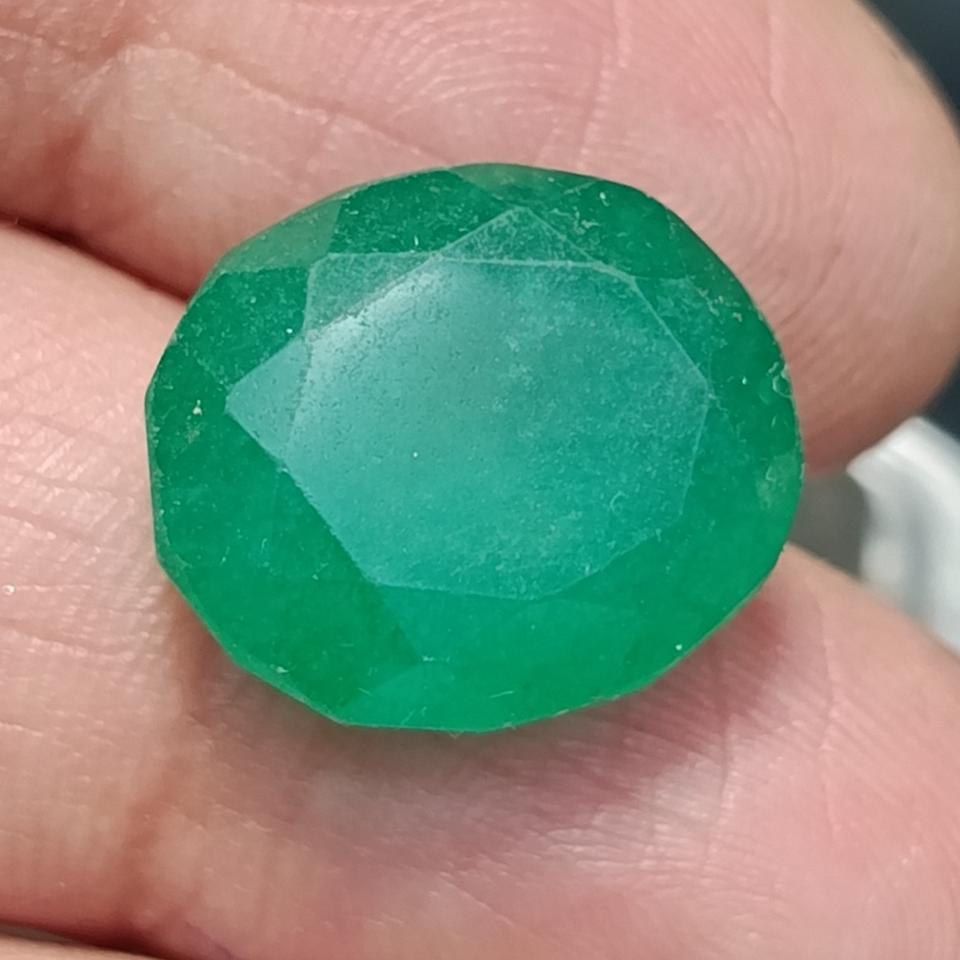 زمرد سبز خوشرنگ وزیبا
