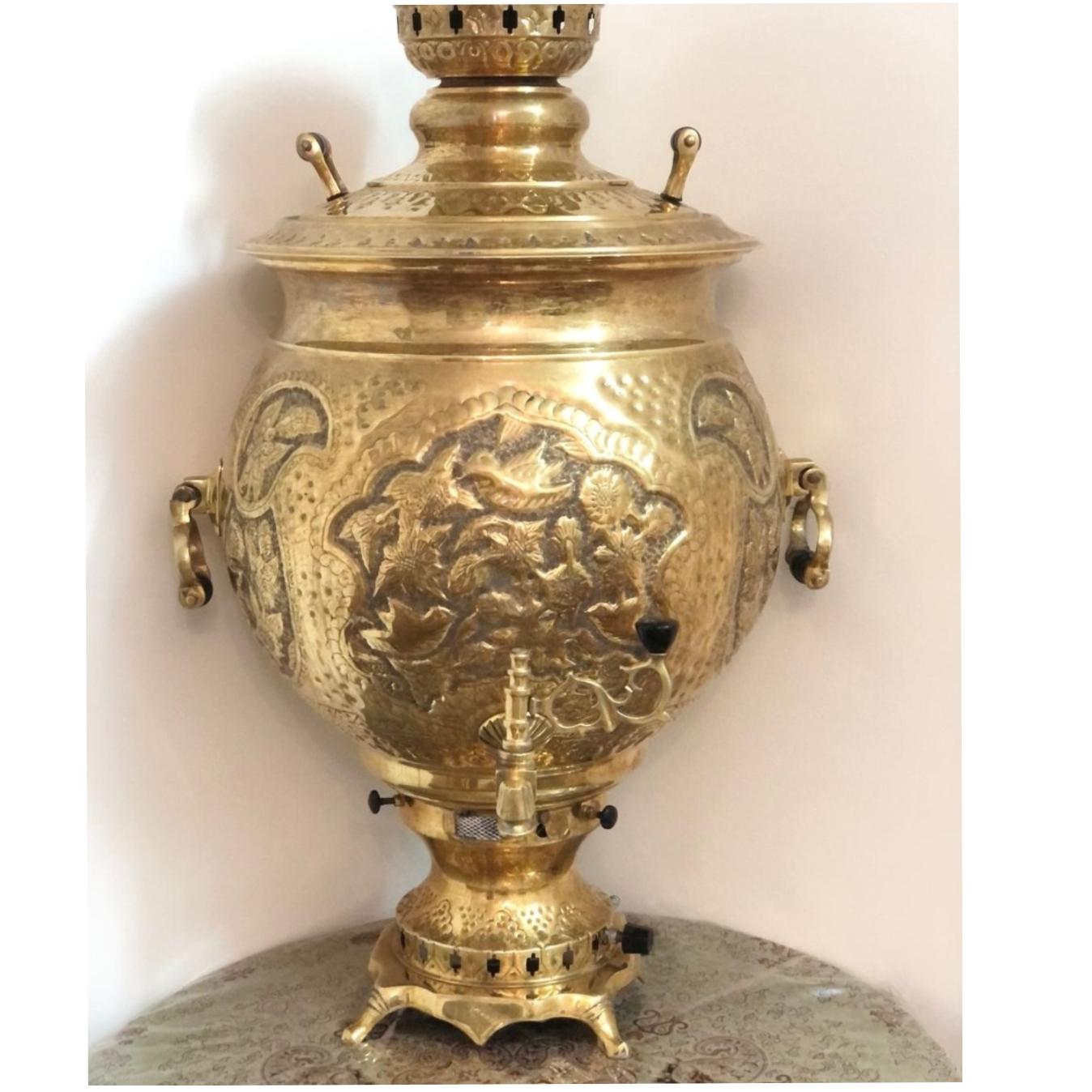 سماور 50لیتری برنجی سالم سنگین وزن زیبا