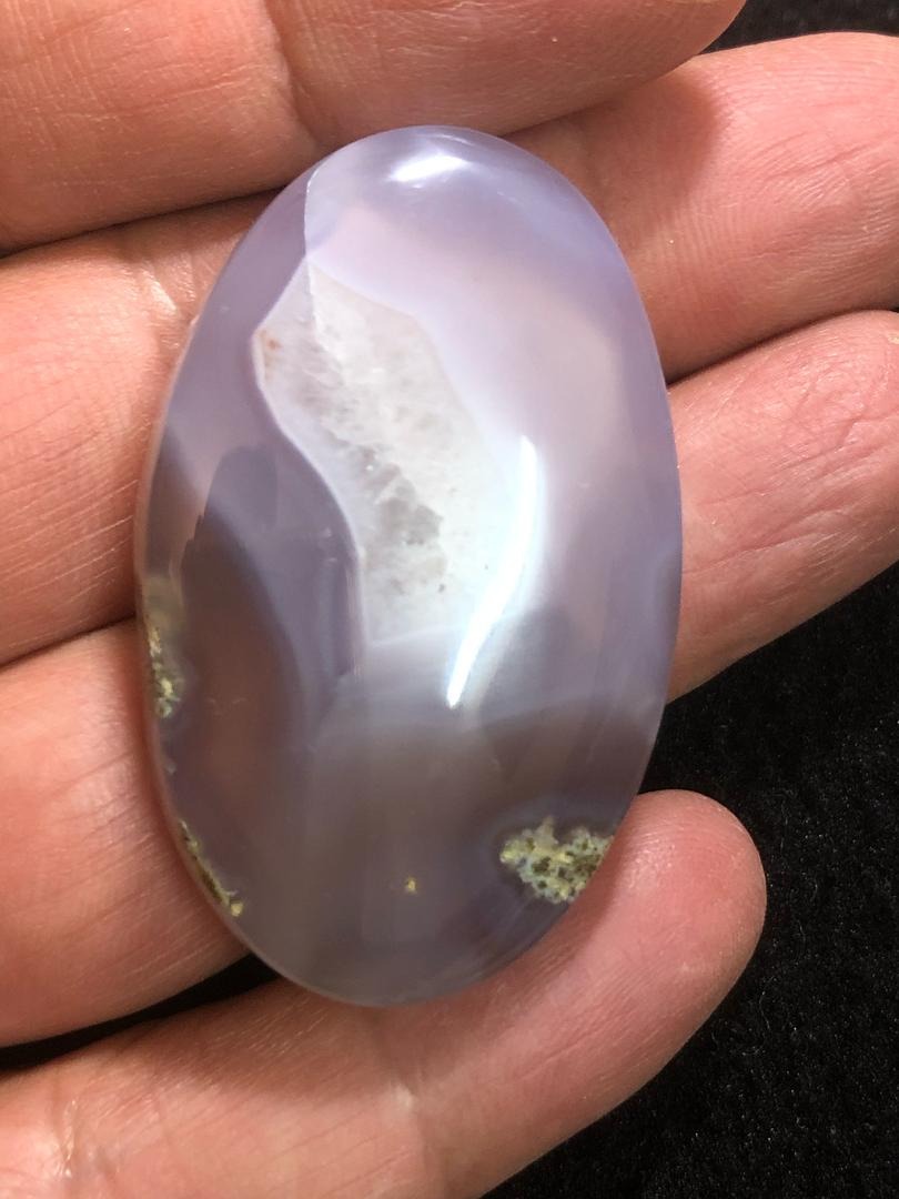 عقیق سلیمانی مدالی غولپیکر طبیعی