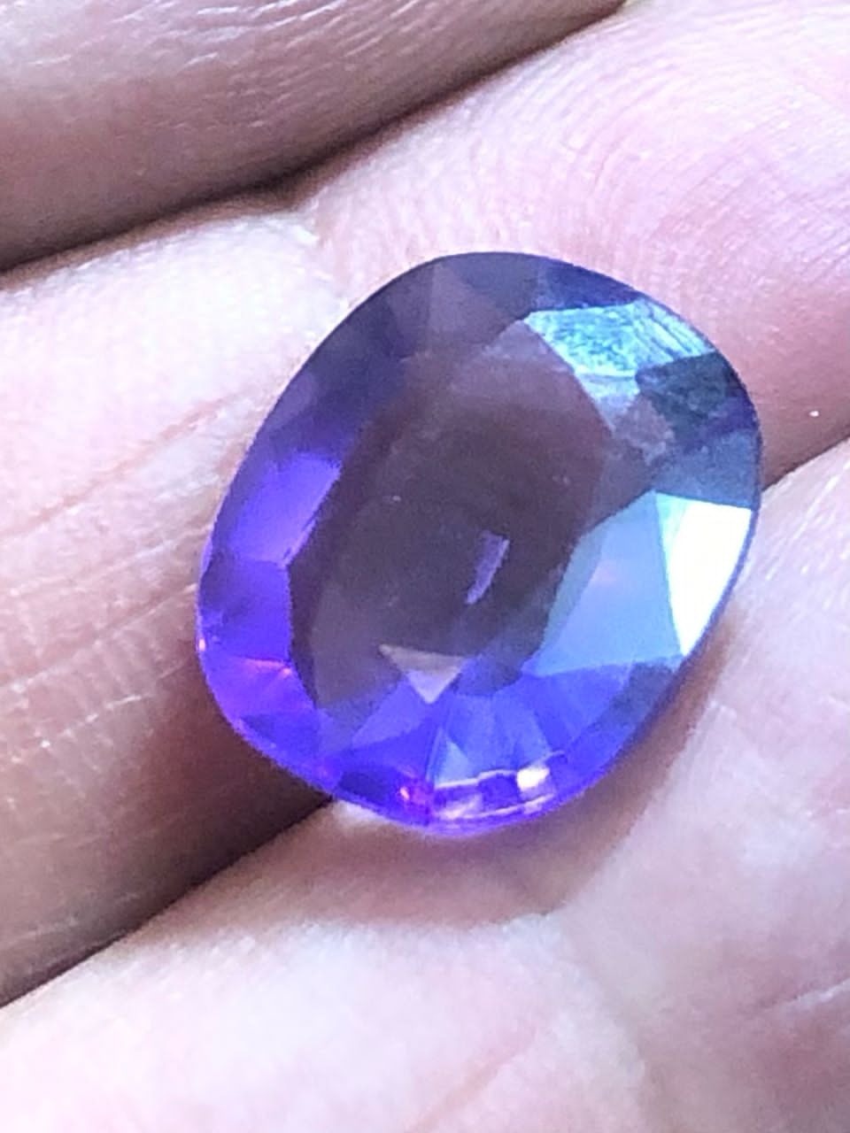 آمیتیست طبیعی معدنی تراش جواهر جذاب