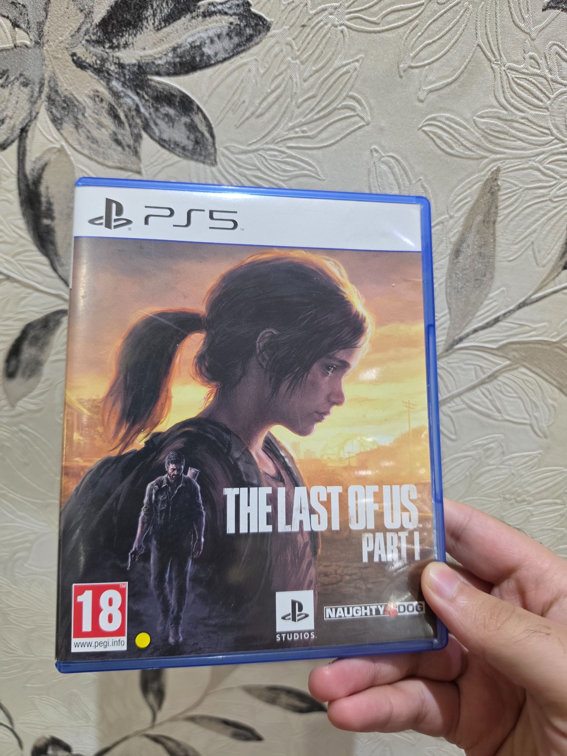 دیسک بازی the last of us 1 برای ps5 (درحدنو)