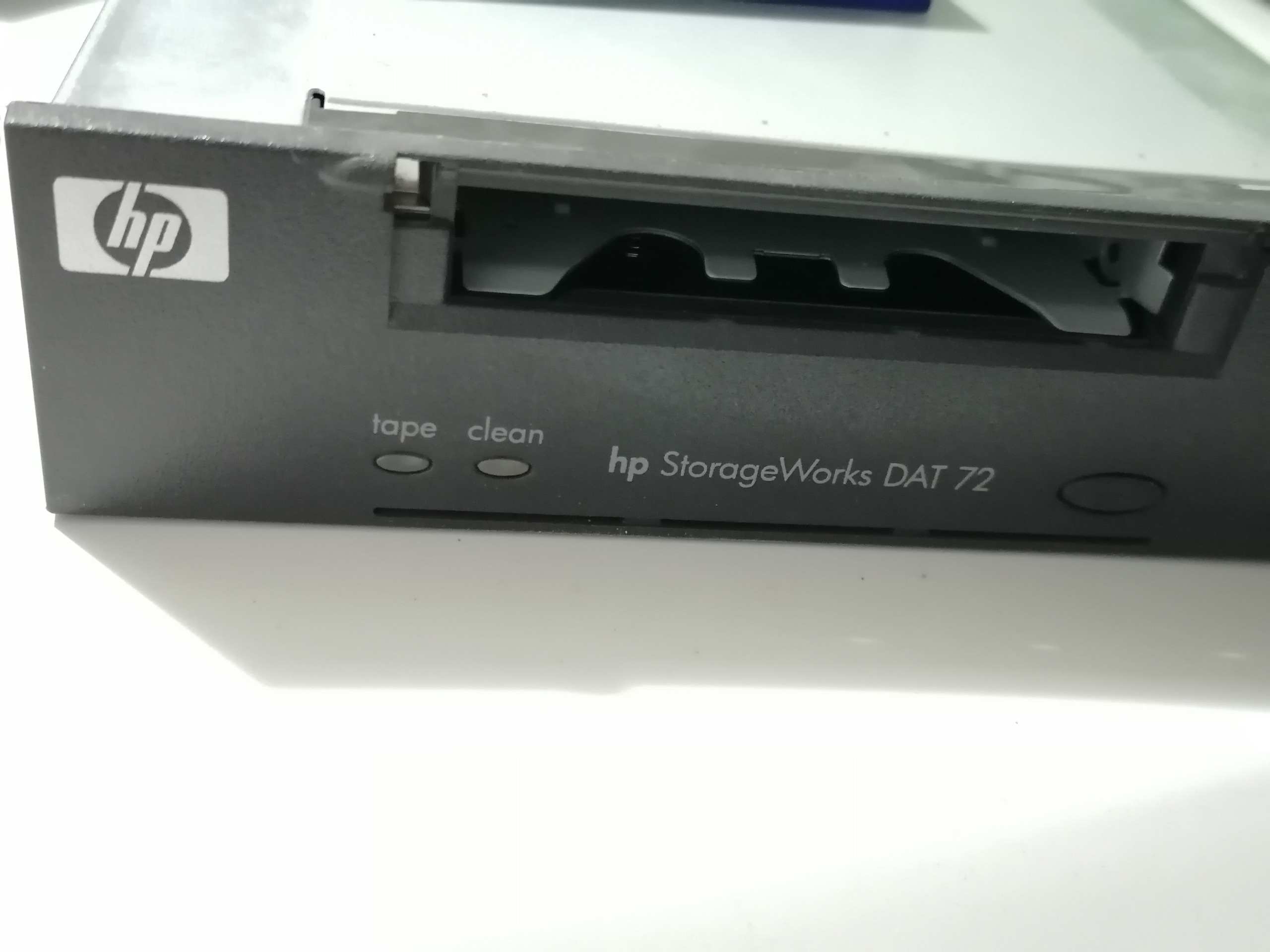 تیپ درایو سرور hp strogeWorks dat 72
