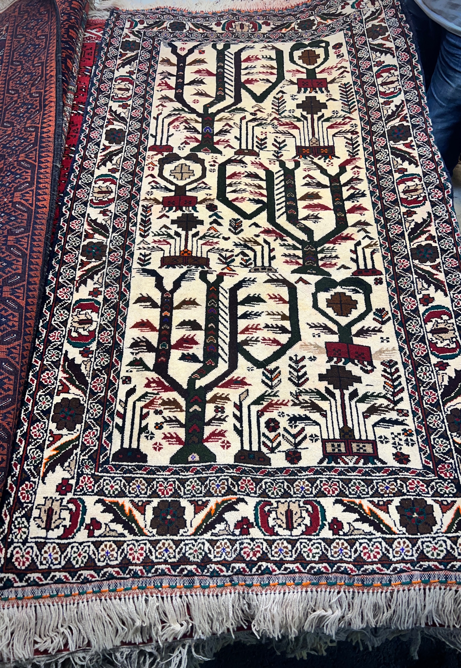 قالیچه دستباف طرح کمیاب