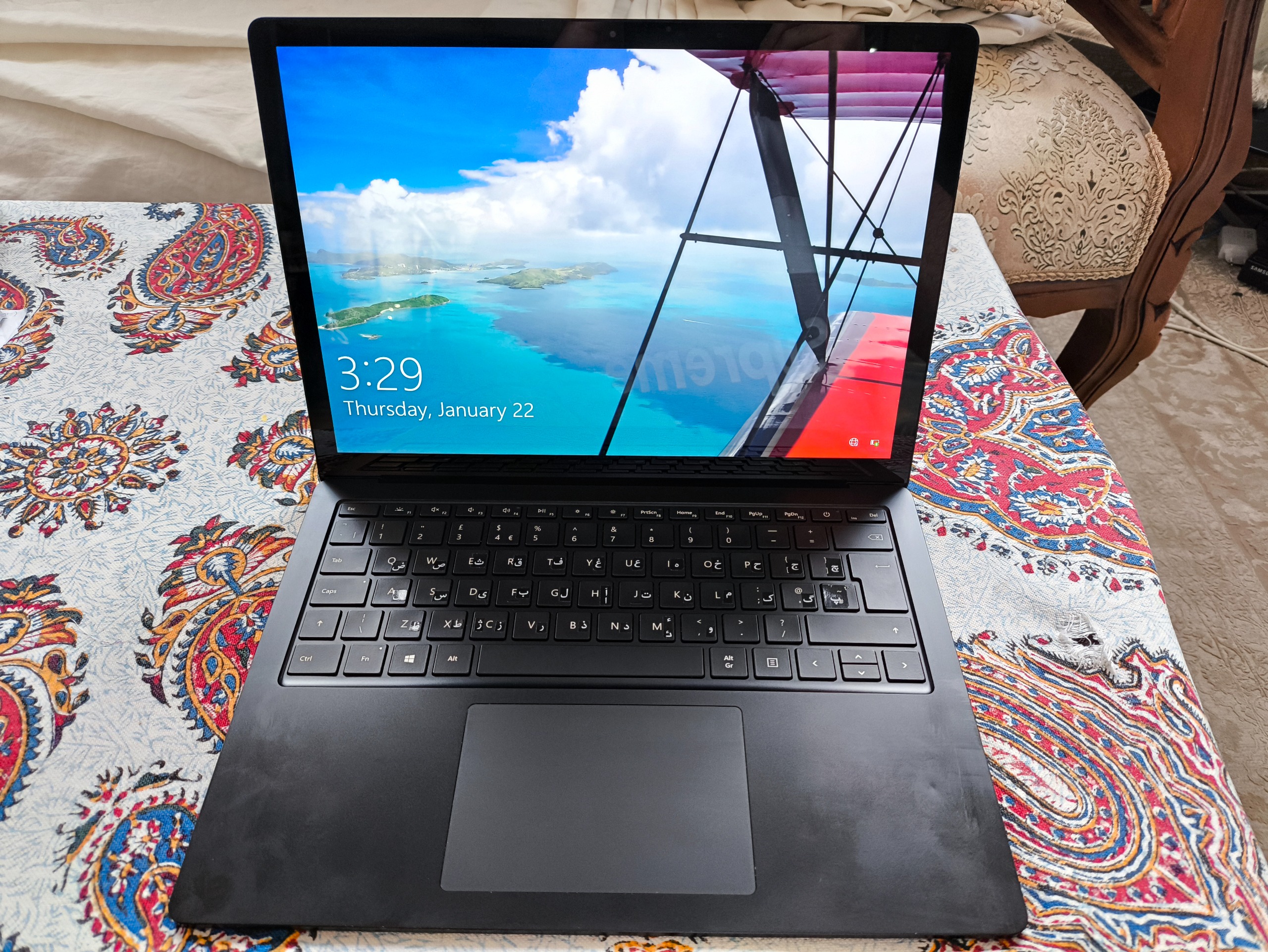 سرفیس لپ تاپ 3 زیر قیمت