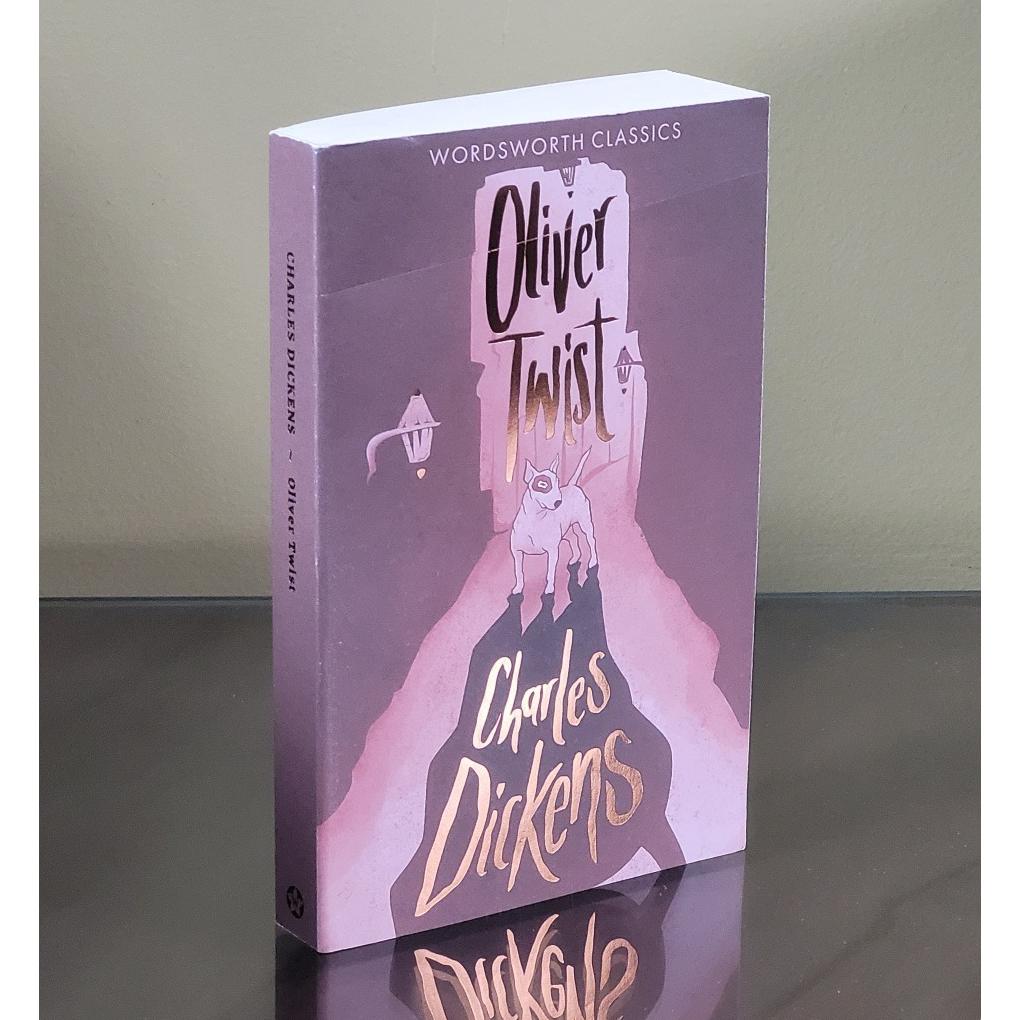 Oliver Twist by Charles Dickens الیور توییست