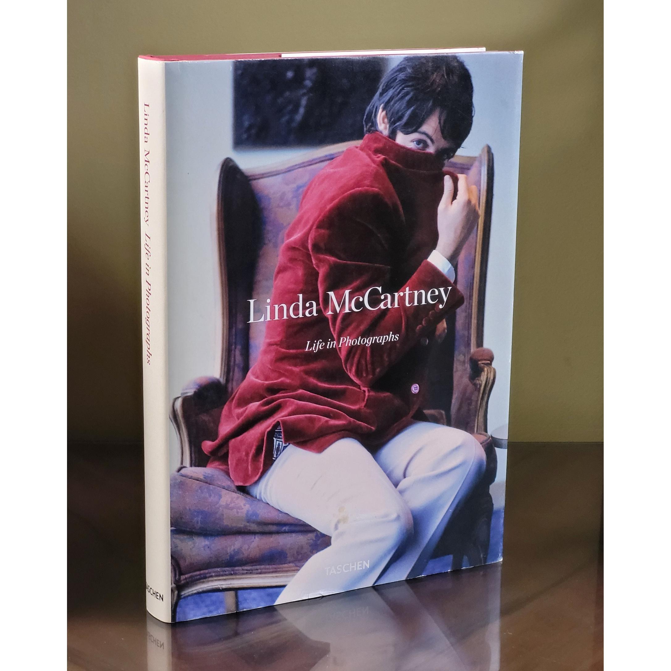 کتاب نفیس تاشن Taschen Beatles | Linda McCartney