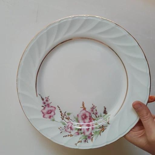 بشقاب چینی طرح نیلوفر 6 عددی