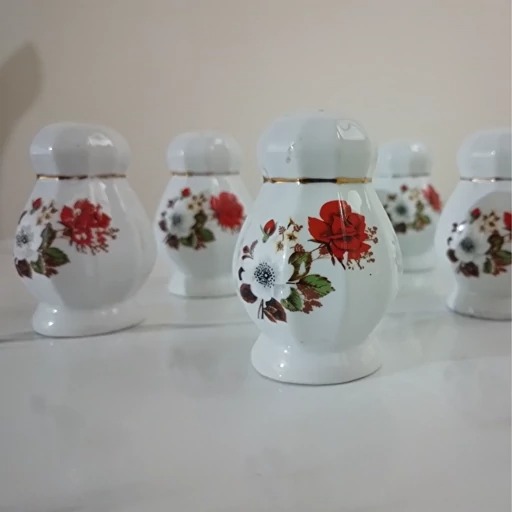 نمکدان چینی طرح گل طرح قدیمی و آنتیک