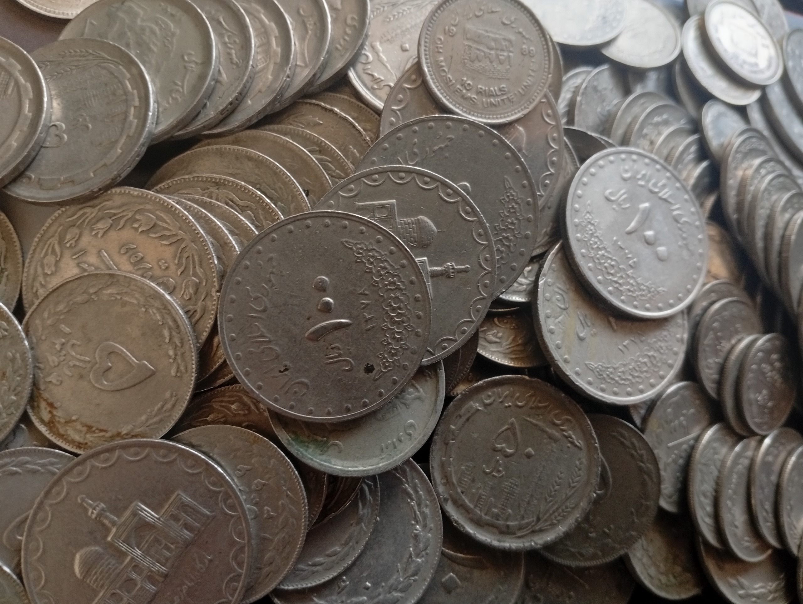 تعداد 100 سکه قدیمی