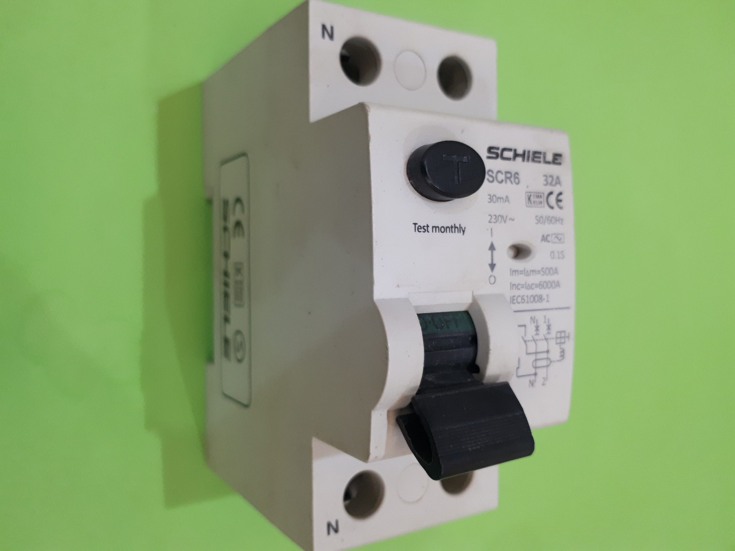 فیوز جریان نشتی ، محافظ جان