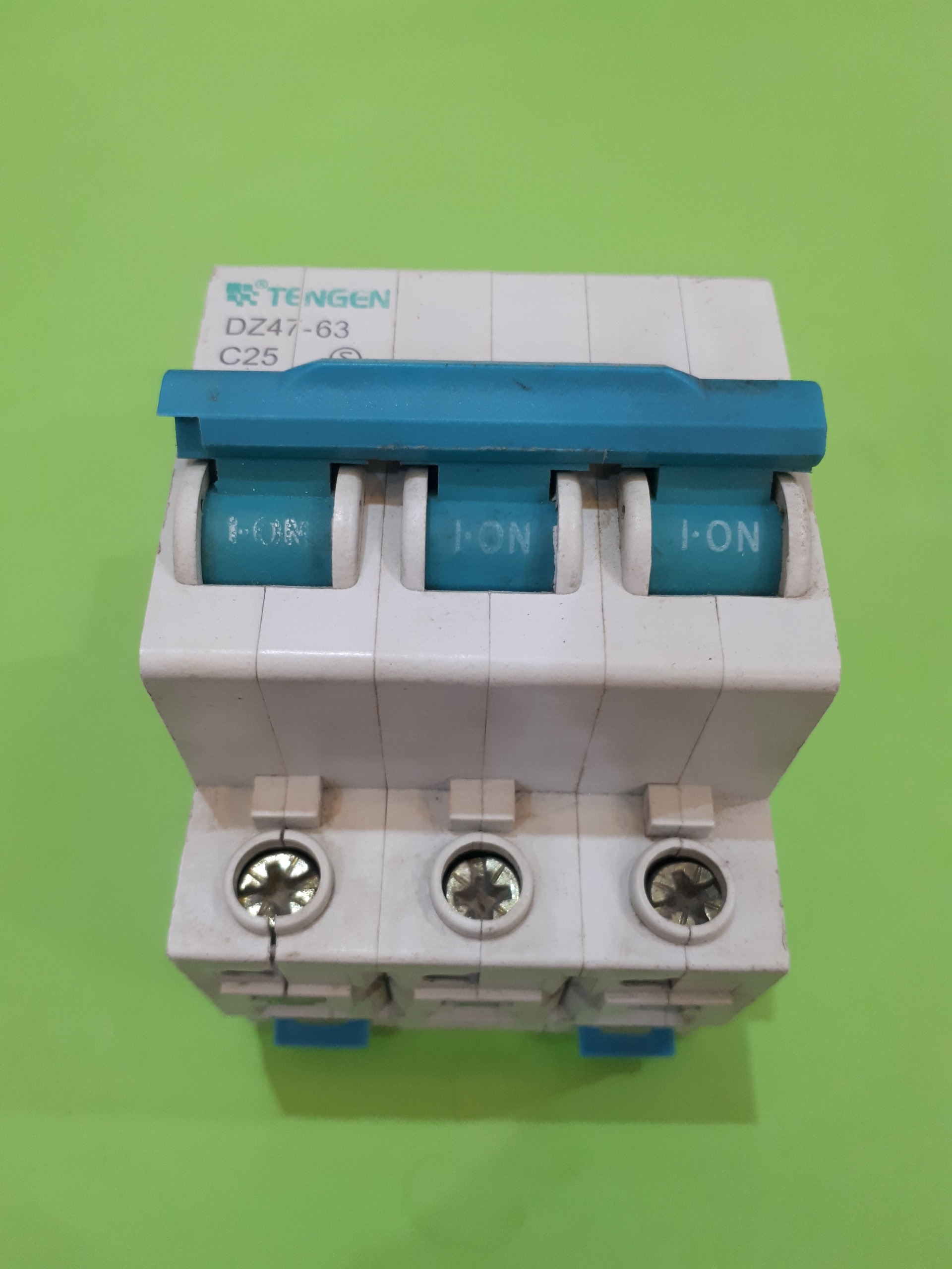 کلید مینیاتوری 3 فاز