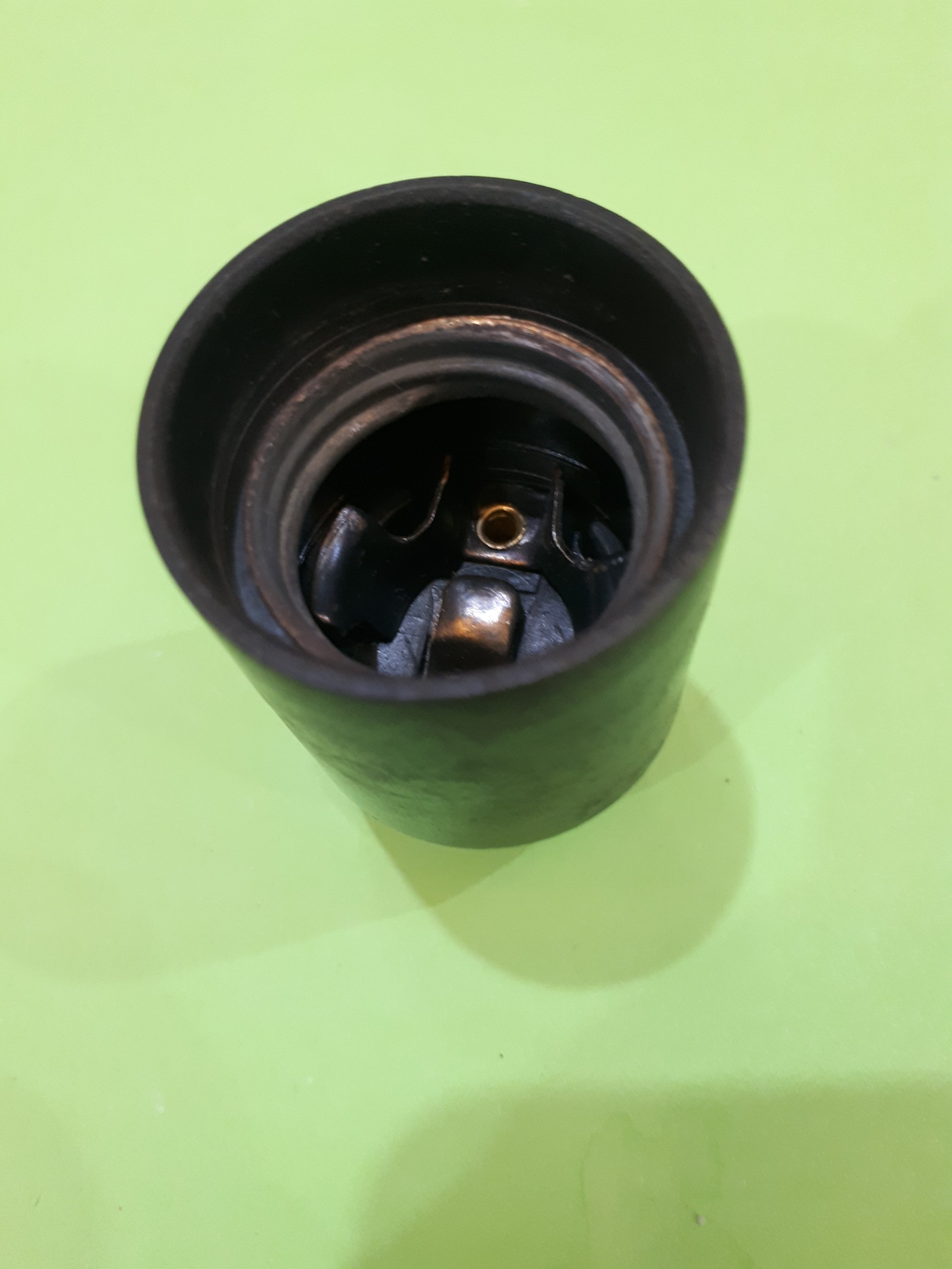 سرپیچ لامپ E27