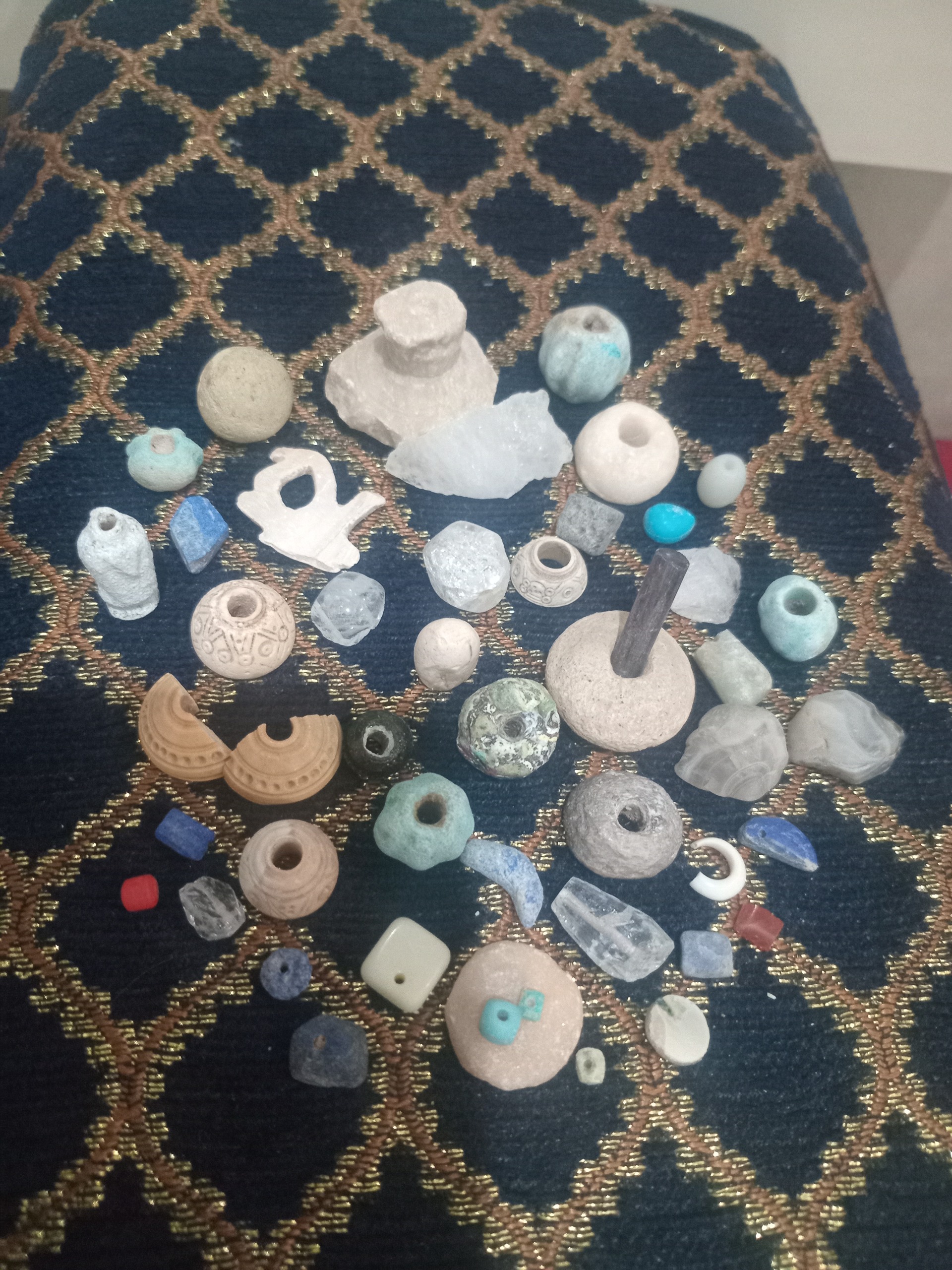 تعدادی مهره