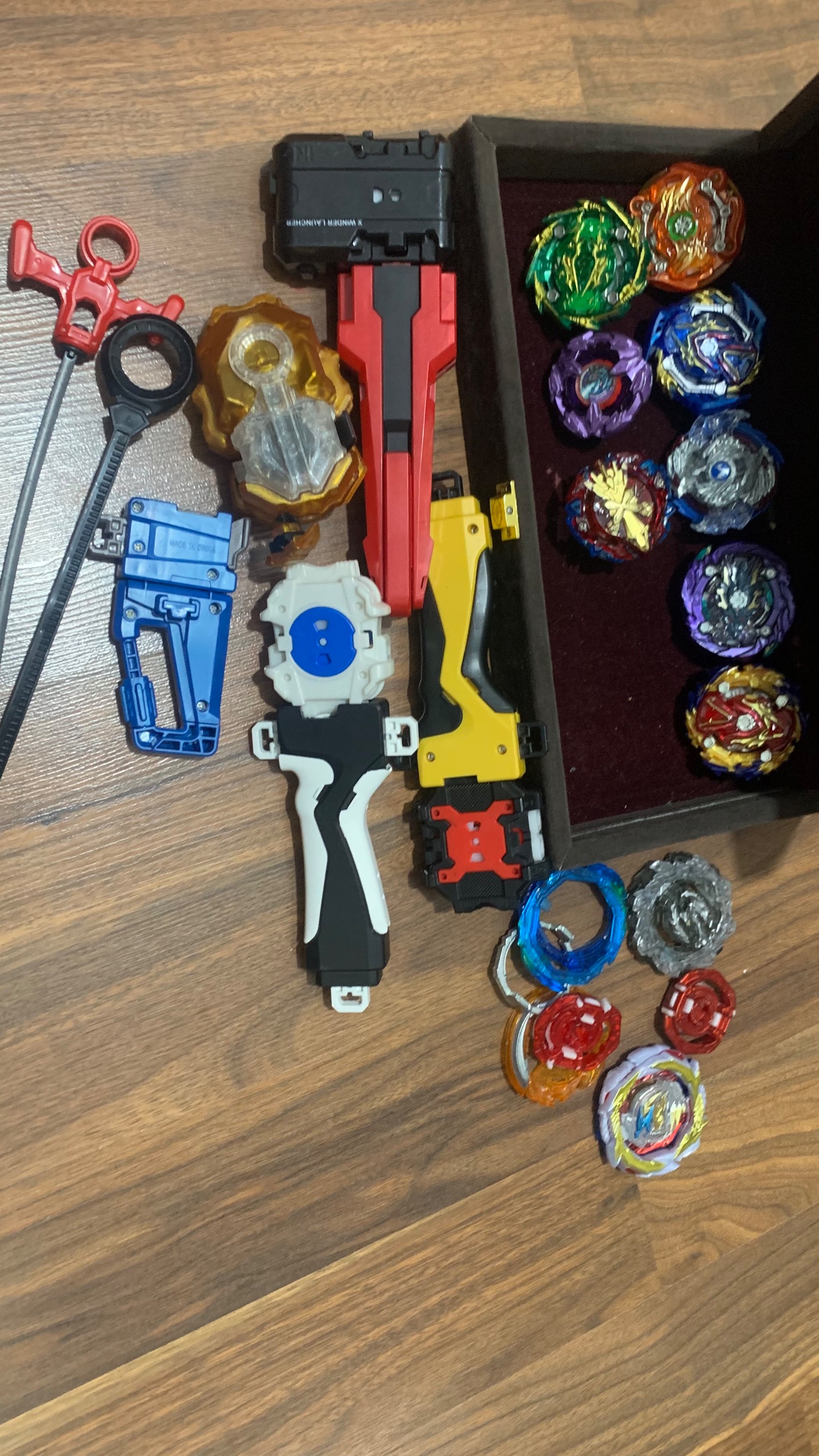 تعدادی فرفره انفجاری