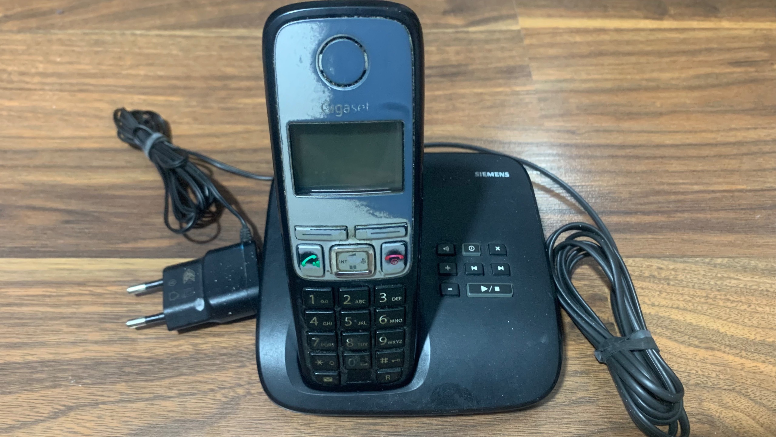 تلفن گیگاست اصل المان