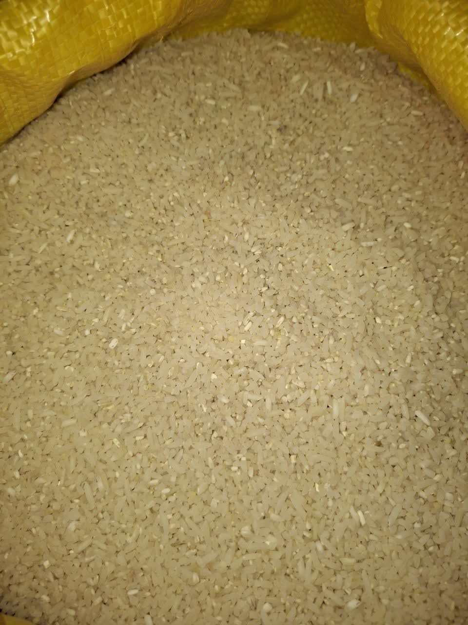 برنج کلات درگز نیم دانه