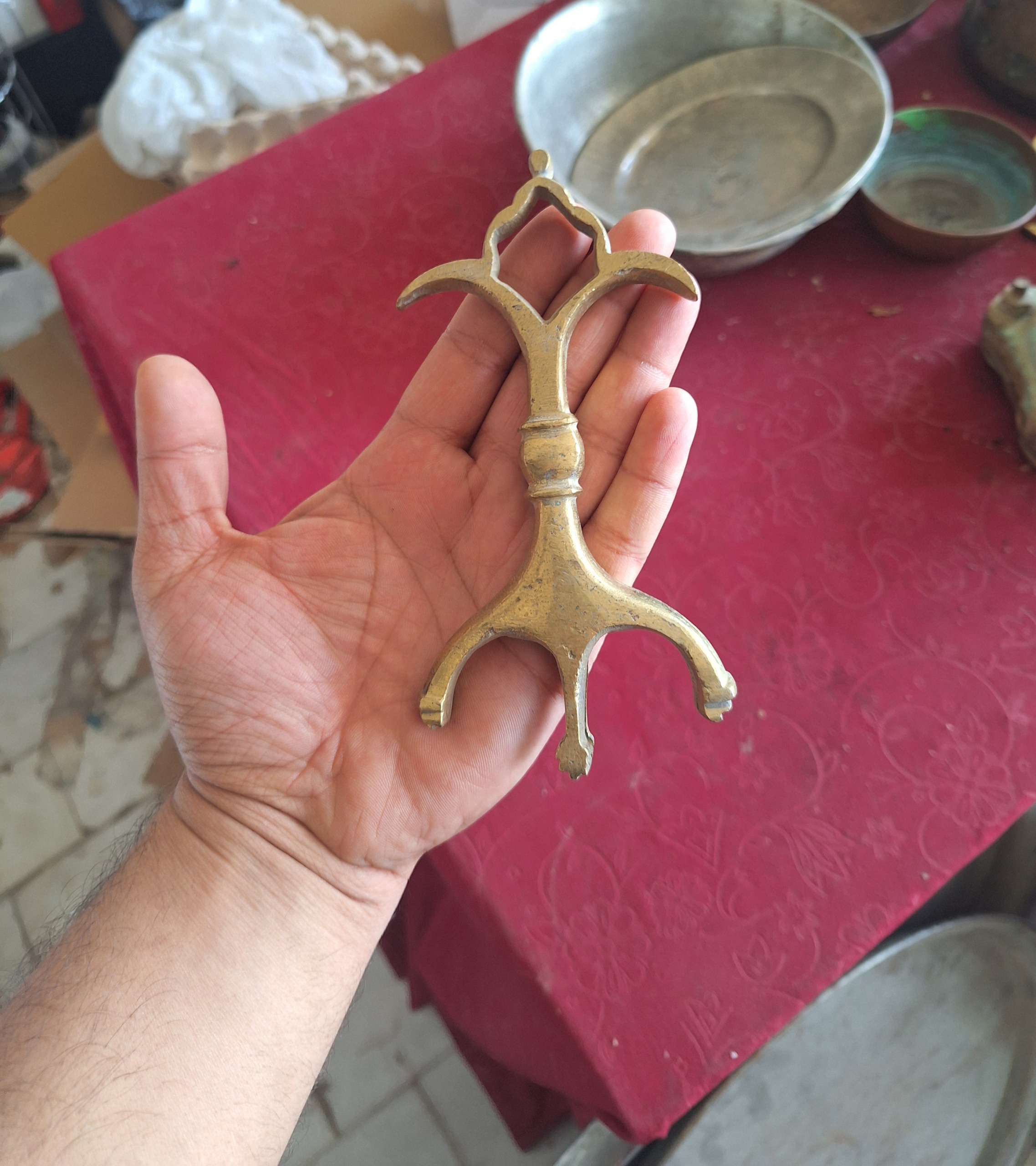 دستگیره برنجی شمشیر