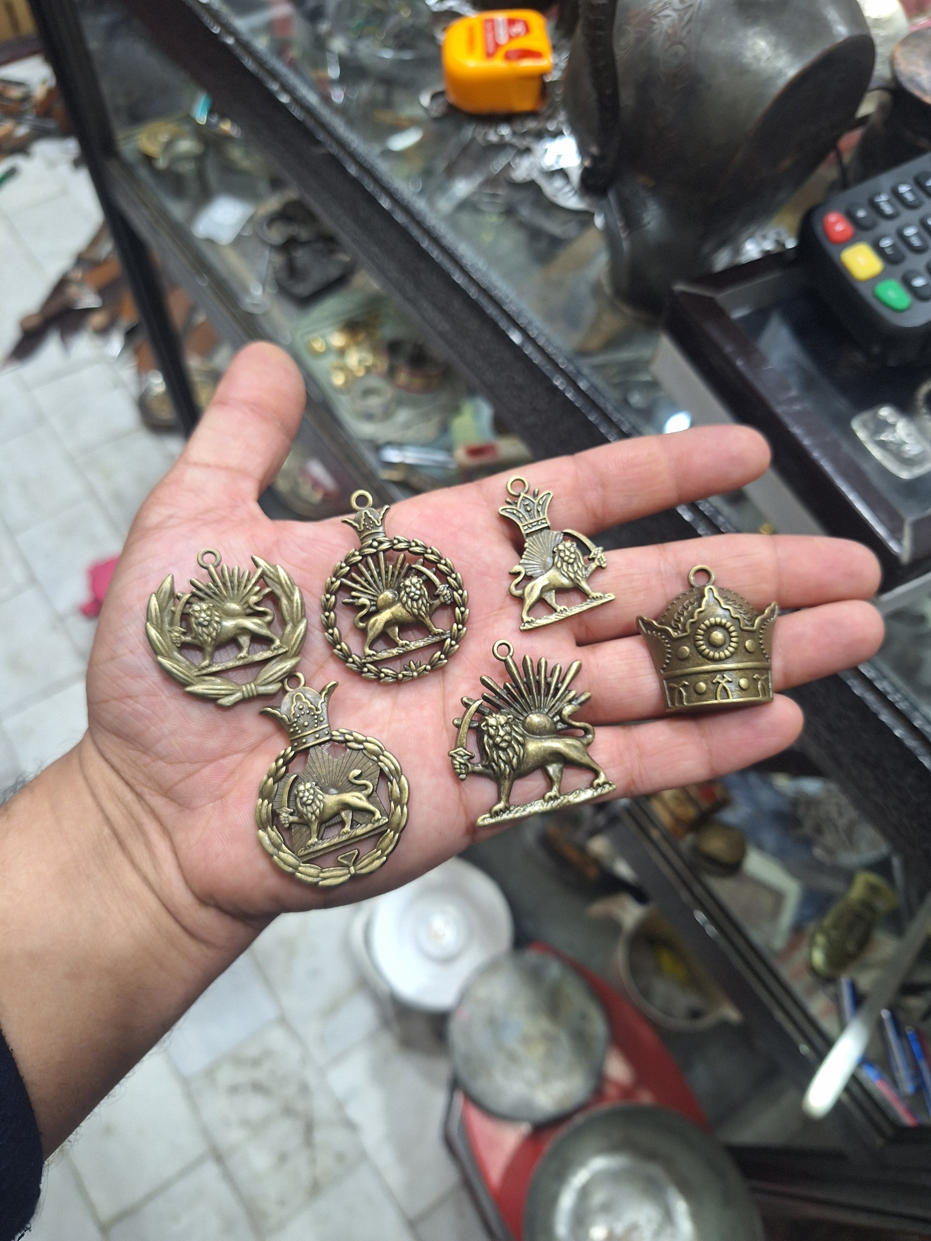 گردنی شیروخورشید پهلوی