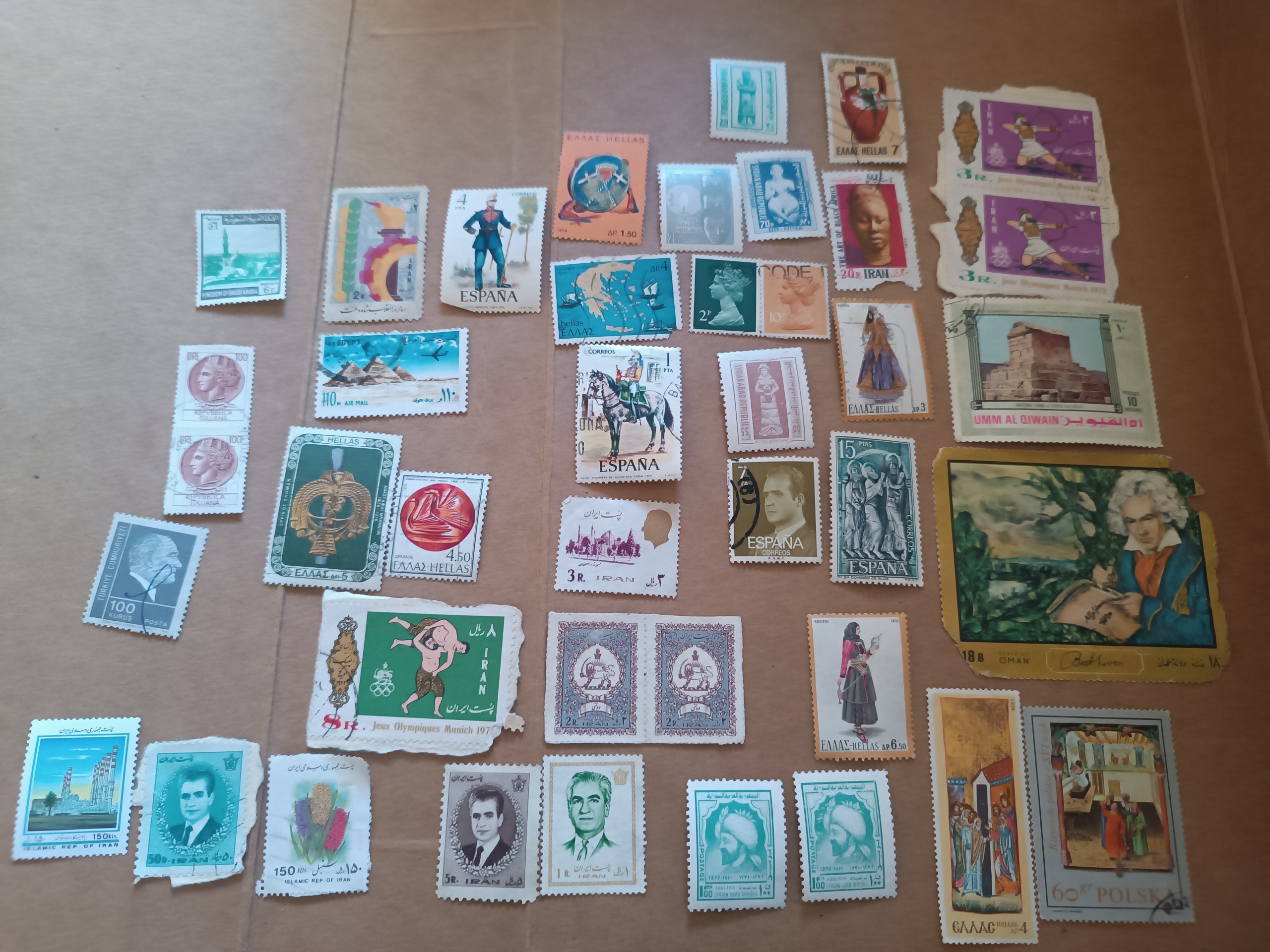 41 قطعه تمبر خارجی و ایرانی