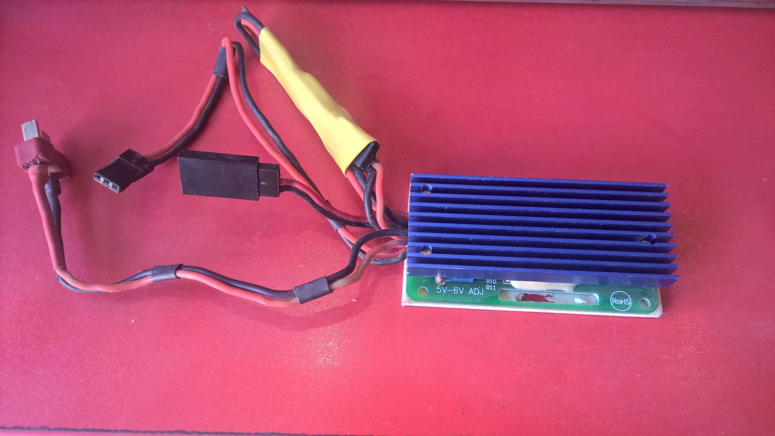رگولاتور 8 آمپر Dual sky