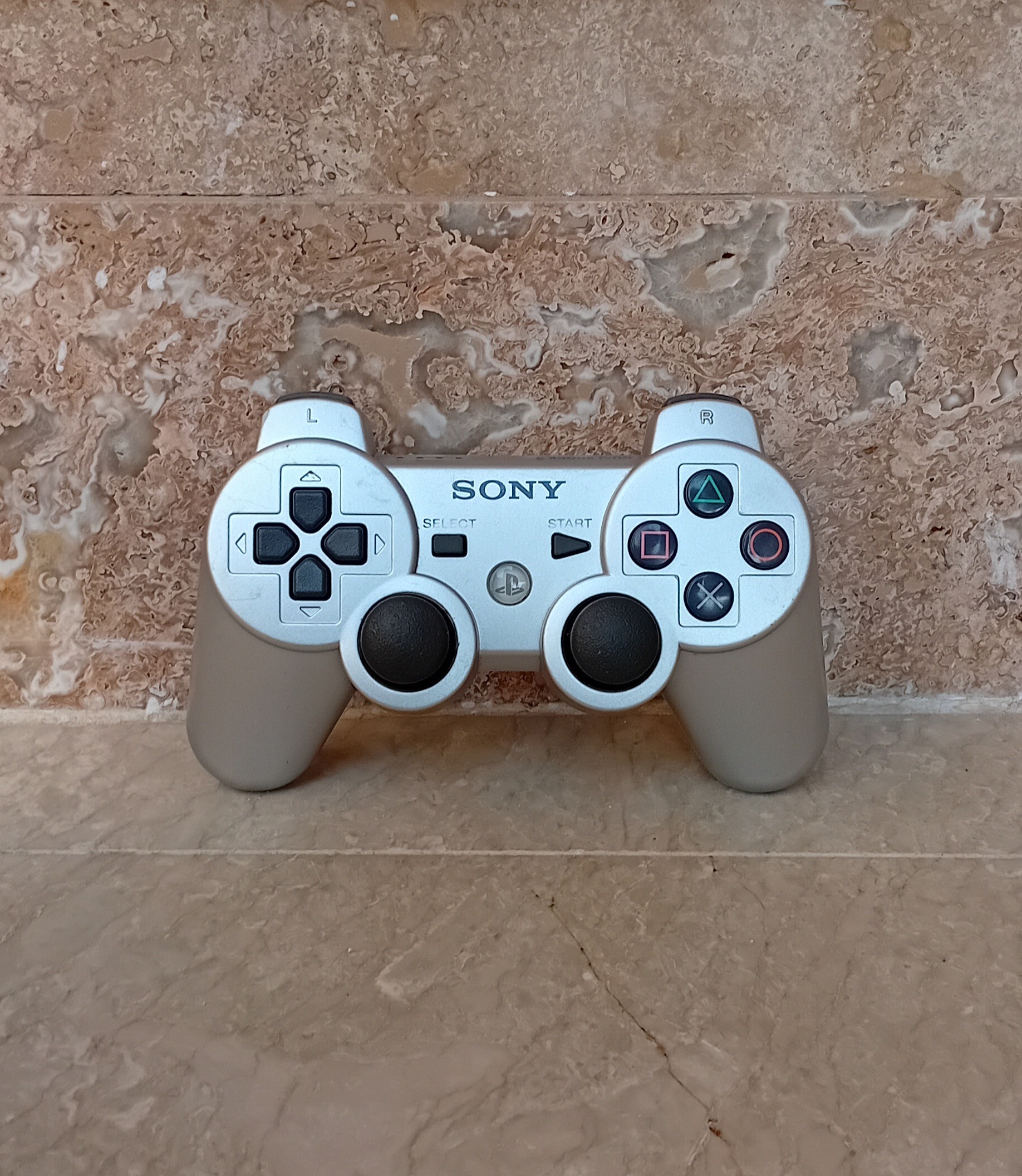 دسته اورجینال PS3 ریجن ژاپن نقره ای