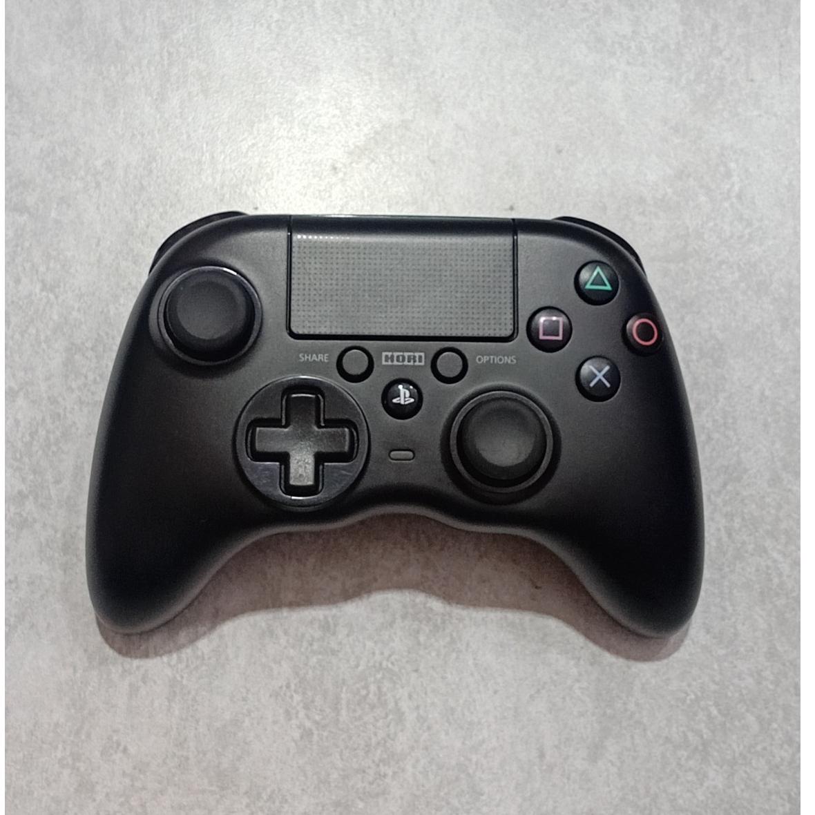 دسته اورجینال PS4 برند و مدل HORI ONYX 106E