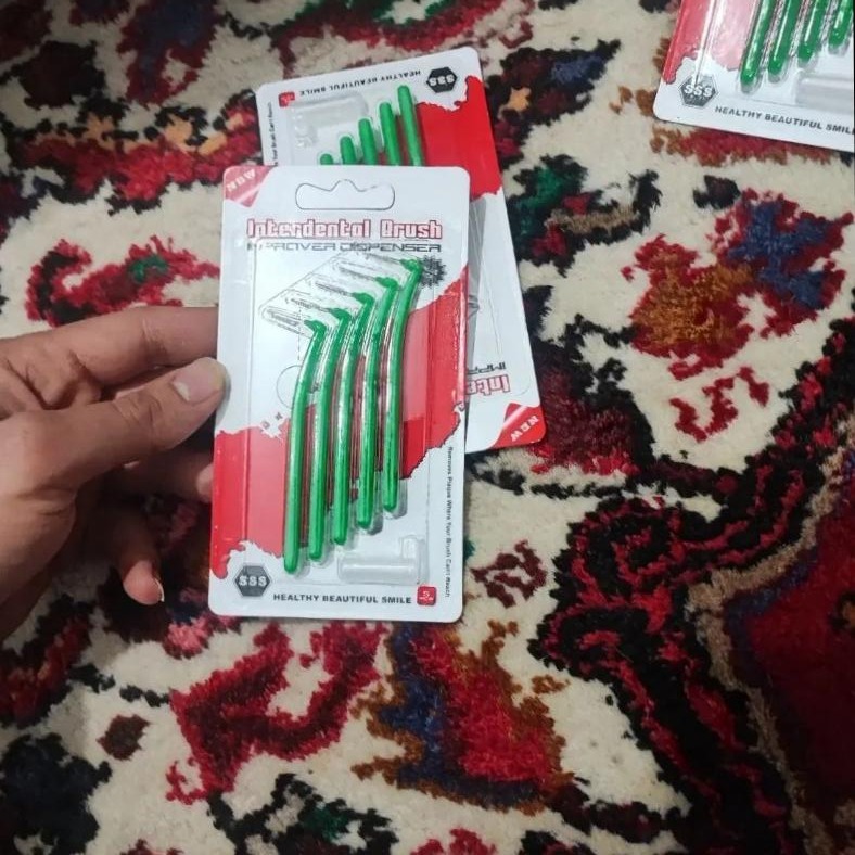 مسواک بین دندانی