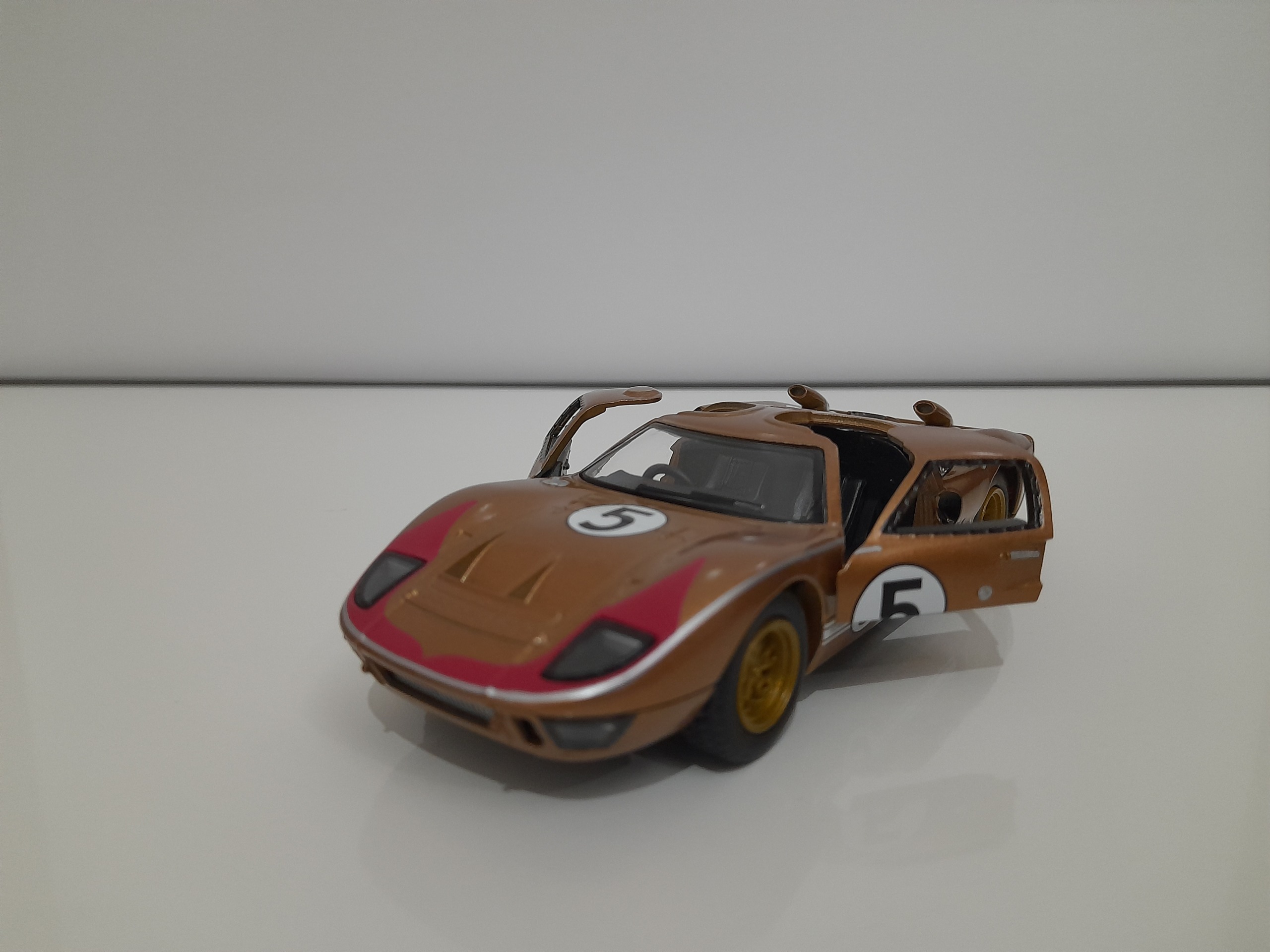 ماکت ماشین فلزی فورد GT40