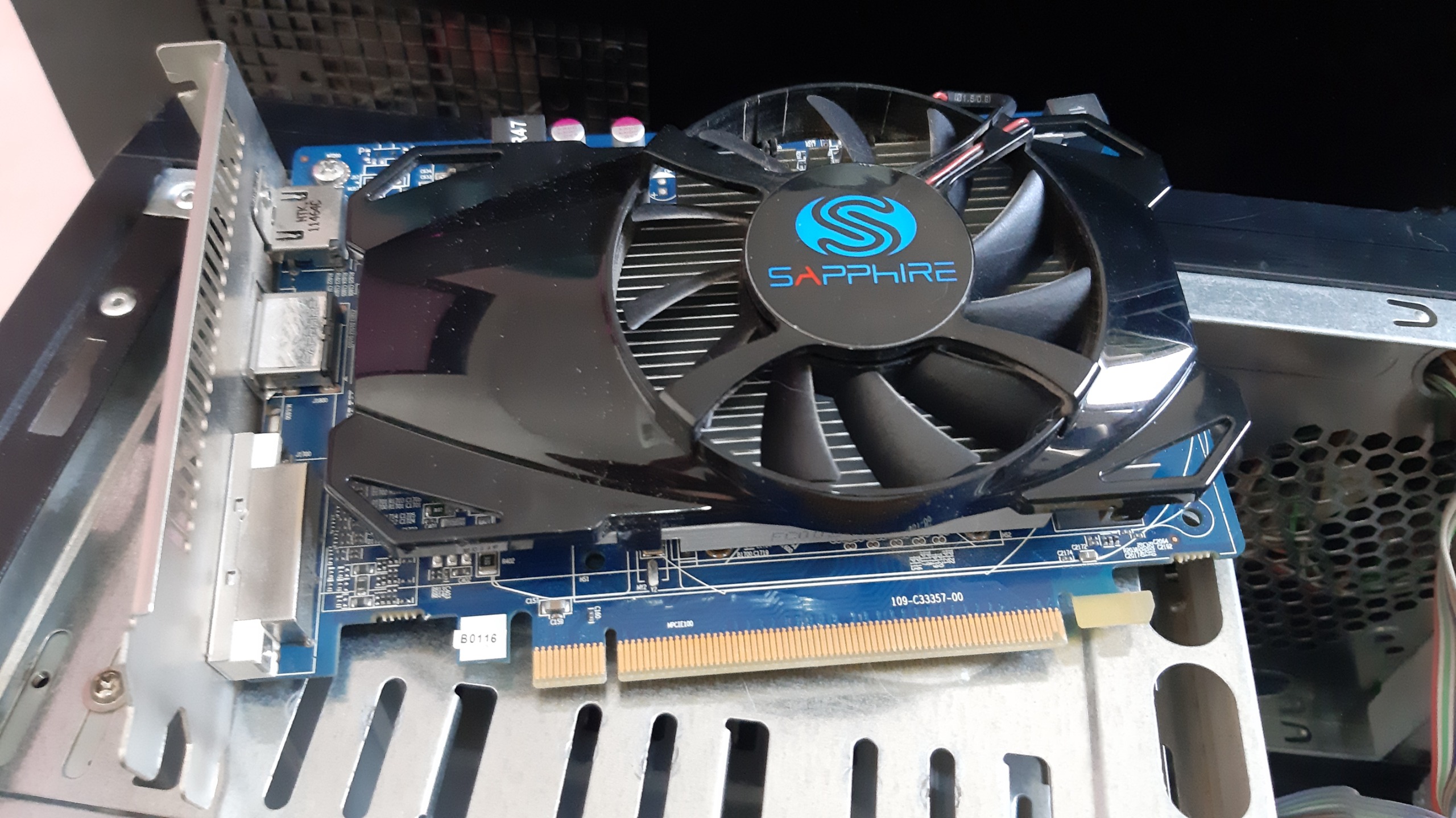 کارت گرافیک SAPPHIRE AMD Radeon HD 6670 1GB