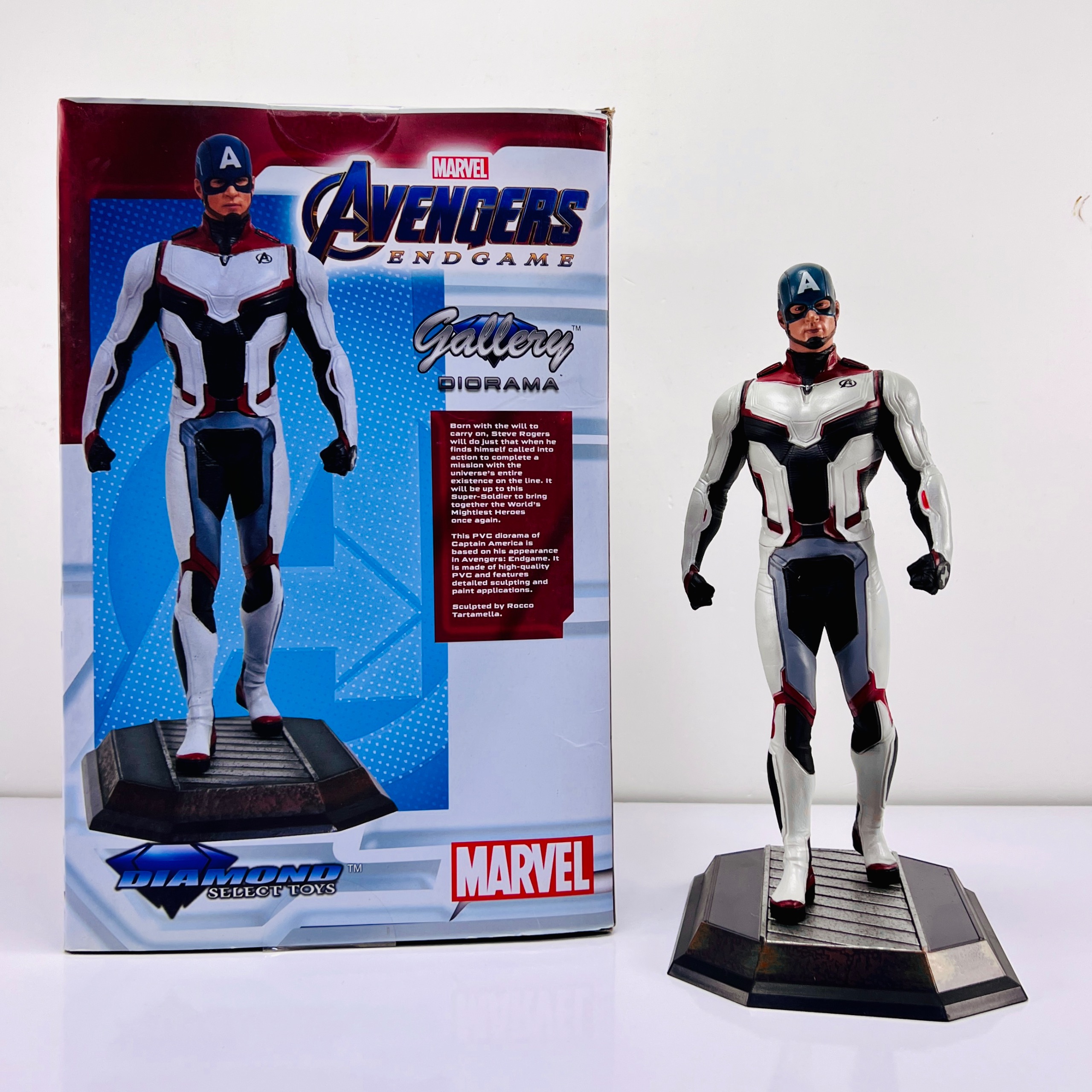 فیگور اورجینال captain america diamond select