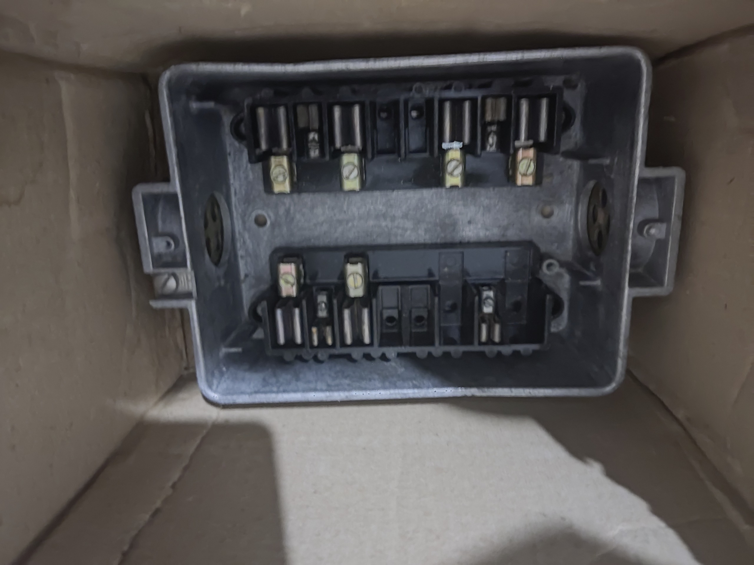 6عدد کنتوربرق 3فاز