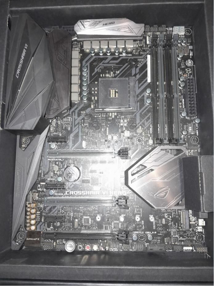 مادربرد ROG CROSSHAIR VI HERO وپردازنده جدید