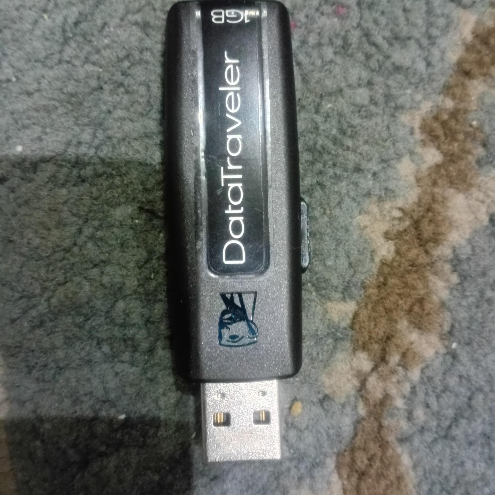 5عددفلش نو 1GBباکارتن