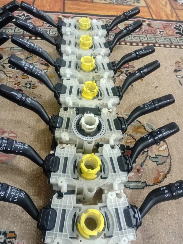 دسته راهنماوبرف پاکن مزدا