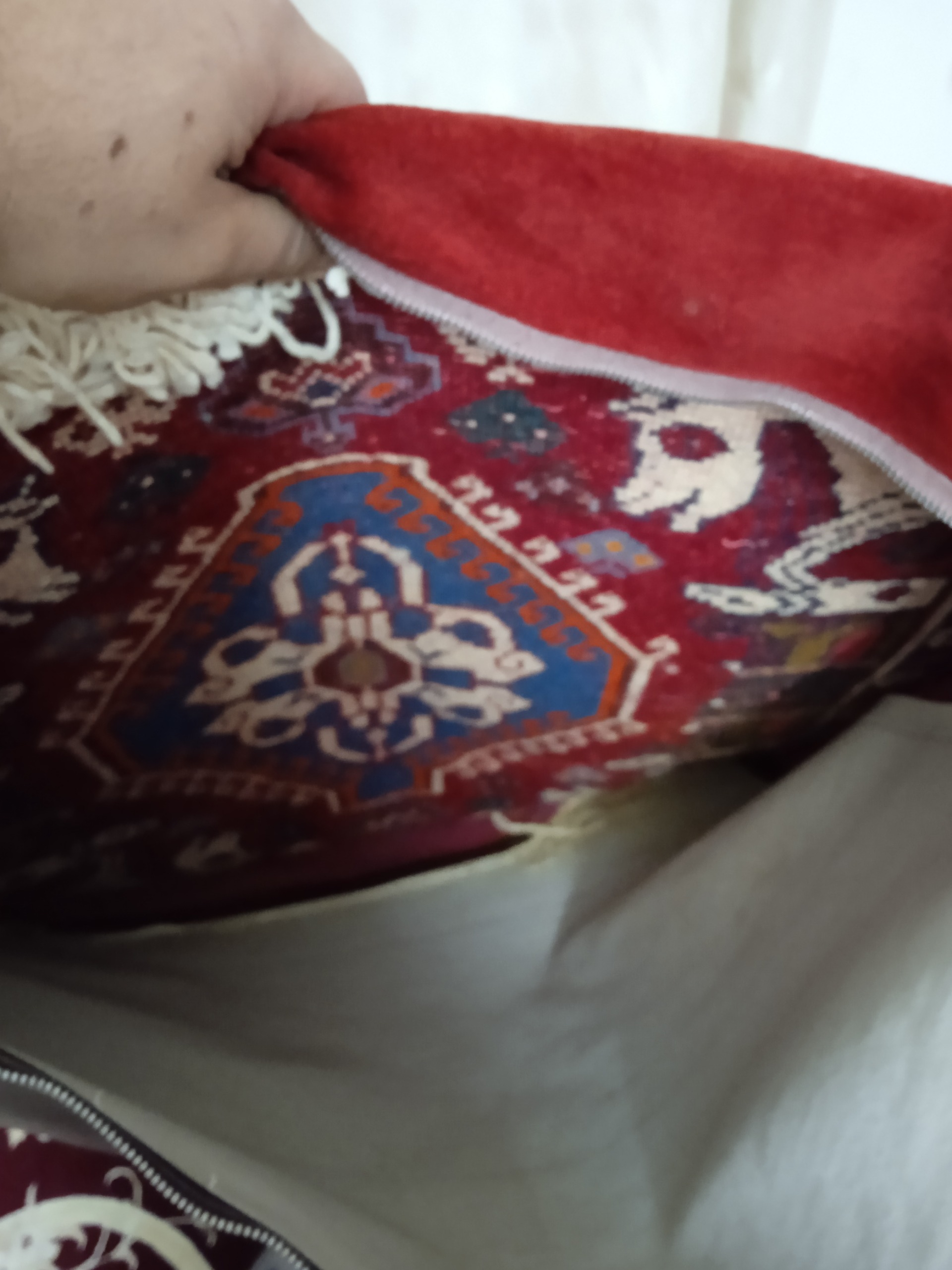 پشتی دستباف قدیمی