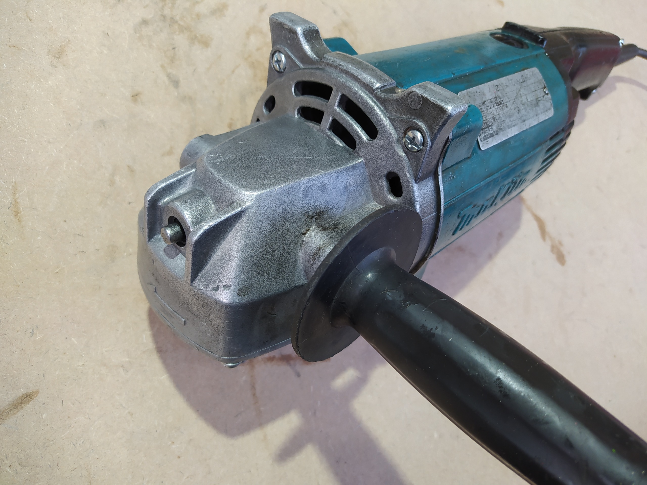 سنگ فرز عتیقه پلاک فلزی 2000 وات Makita ژاپن