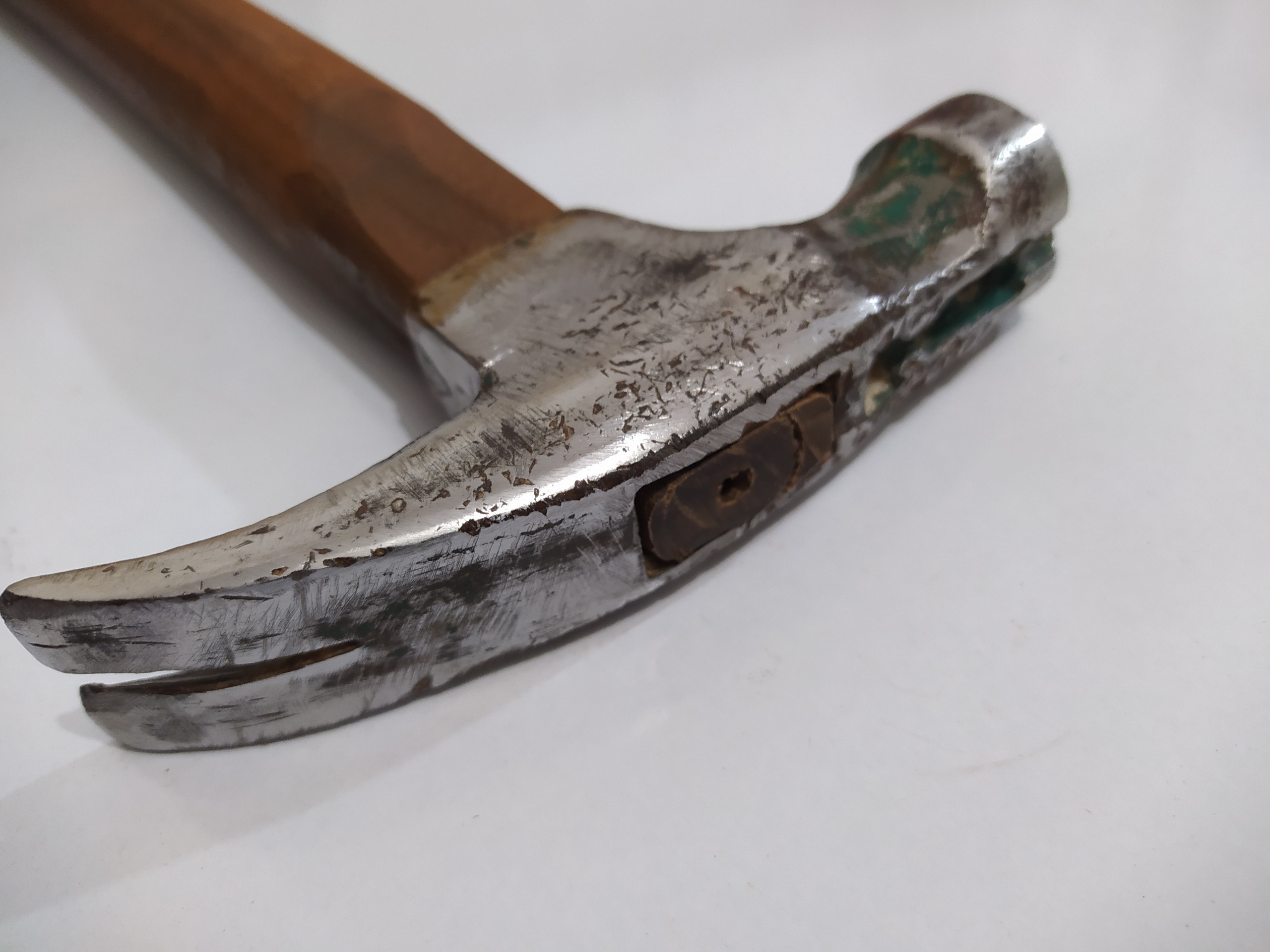 چکش تخت نجاری فولادی مگنت دار
